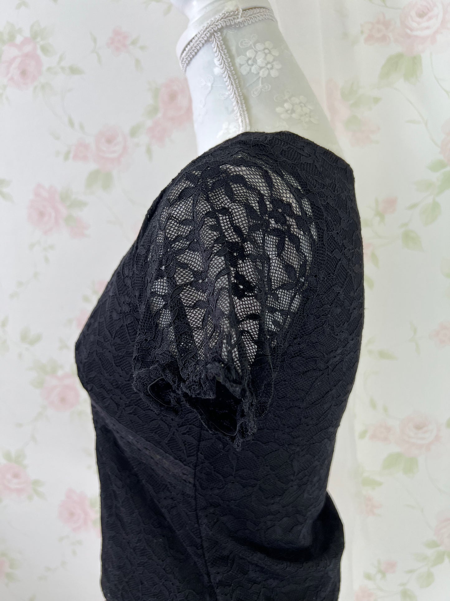 GRL Lacy Shoujo T-Shirt (Black)