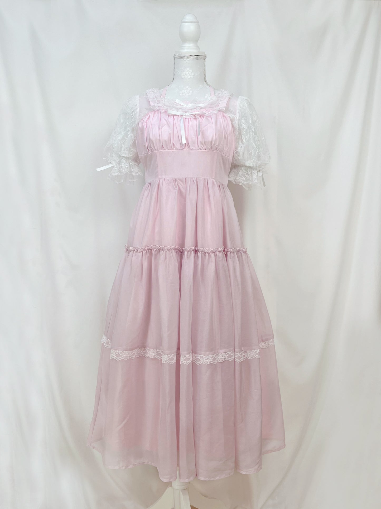 Lovely Tency Lace Sleeve Halter Neck Blouse (Pink)