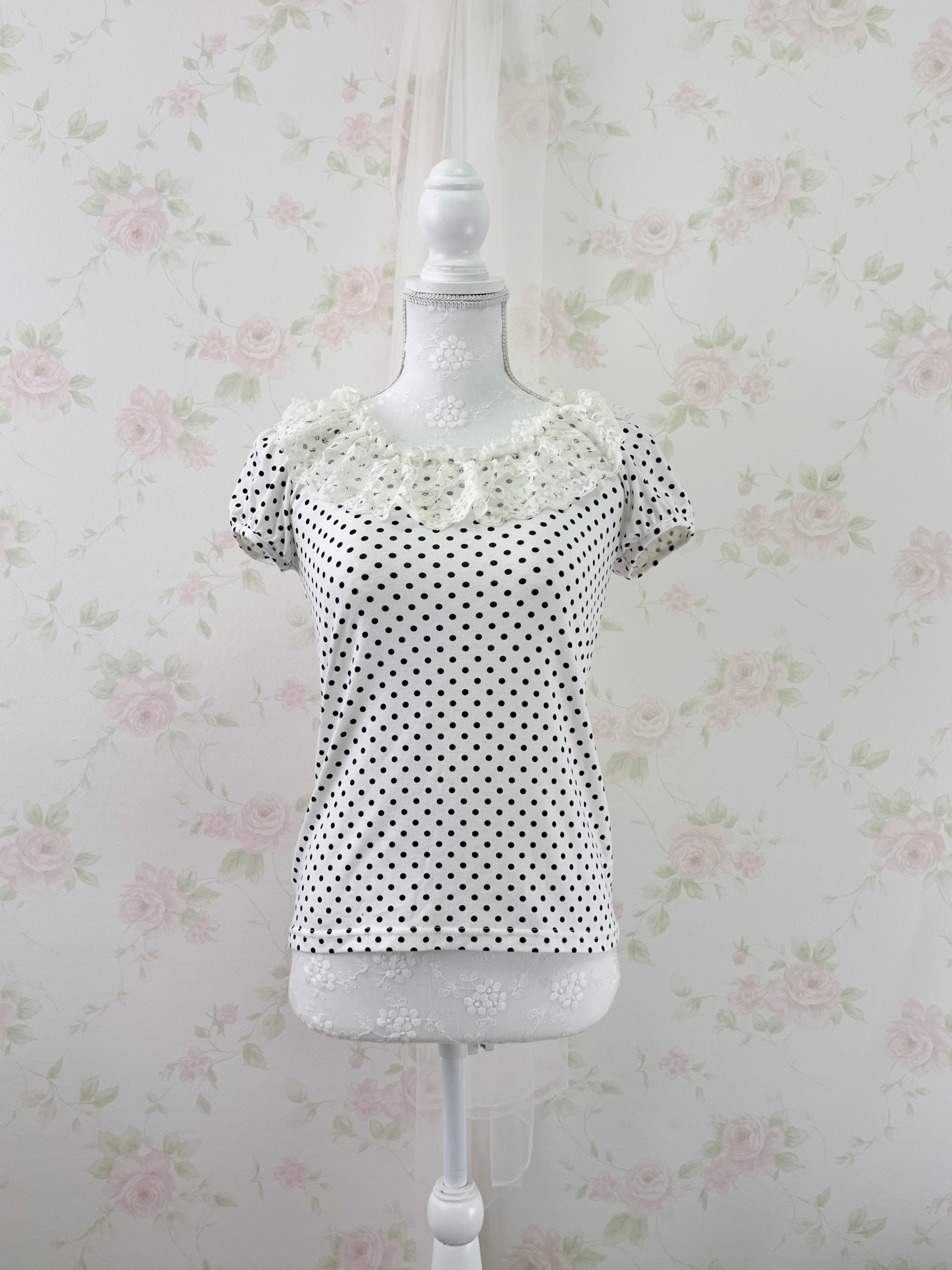 L'EST ROSE Lace Collar Polka Dot T-Shirt