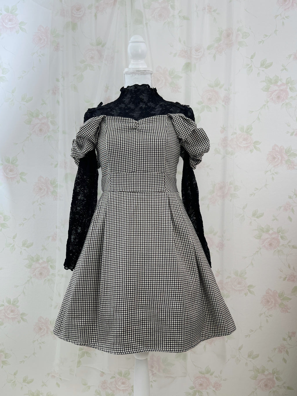 REDYAZEL Checked Off Shoulder Petite Bow Dress (Brown)