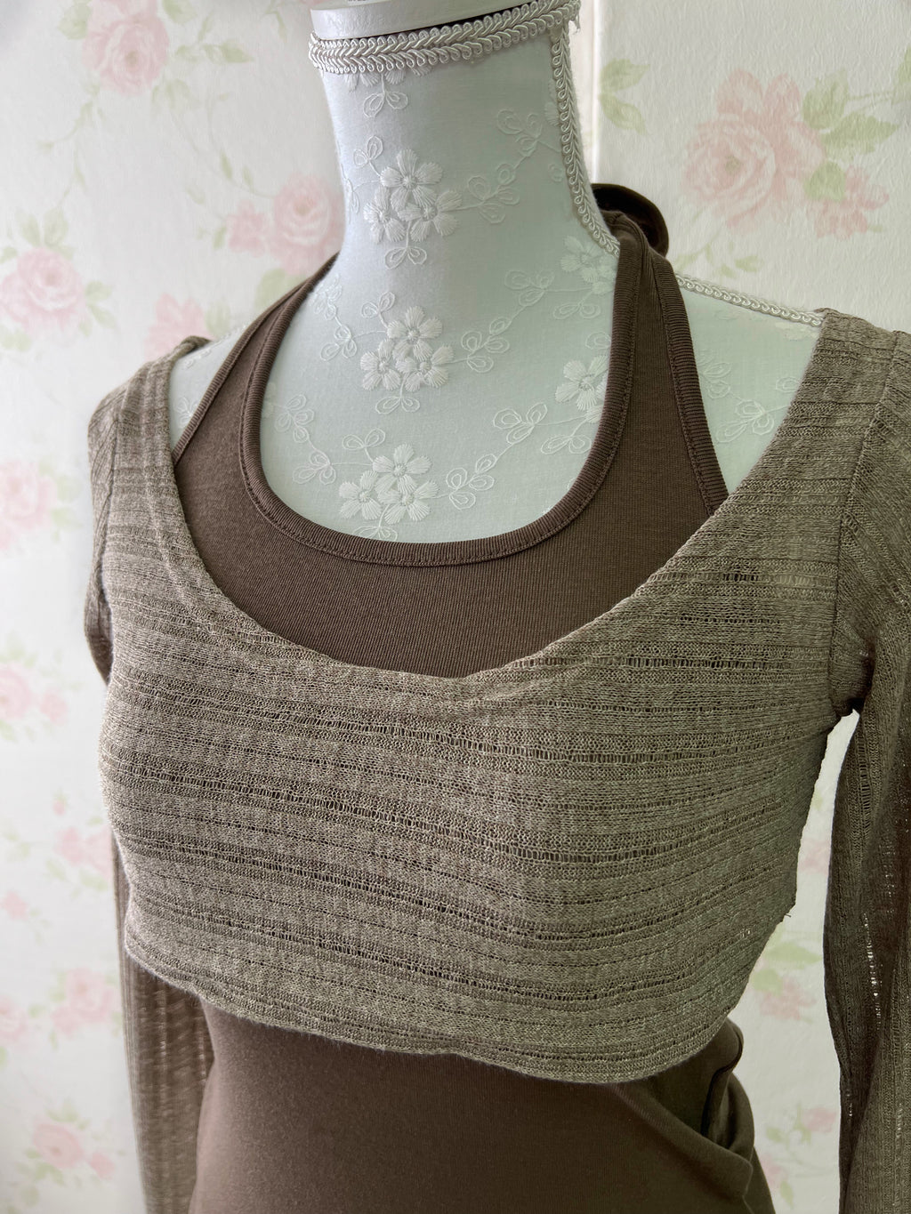 Wide Sleeve Top & Tank Top Set (Brown)