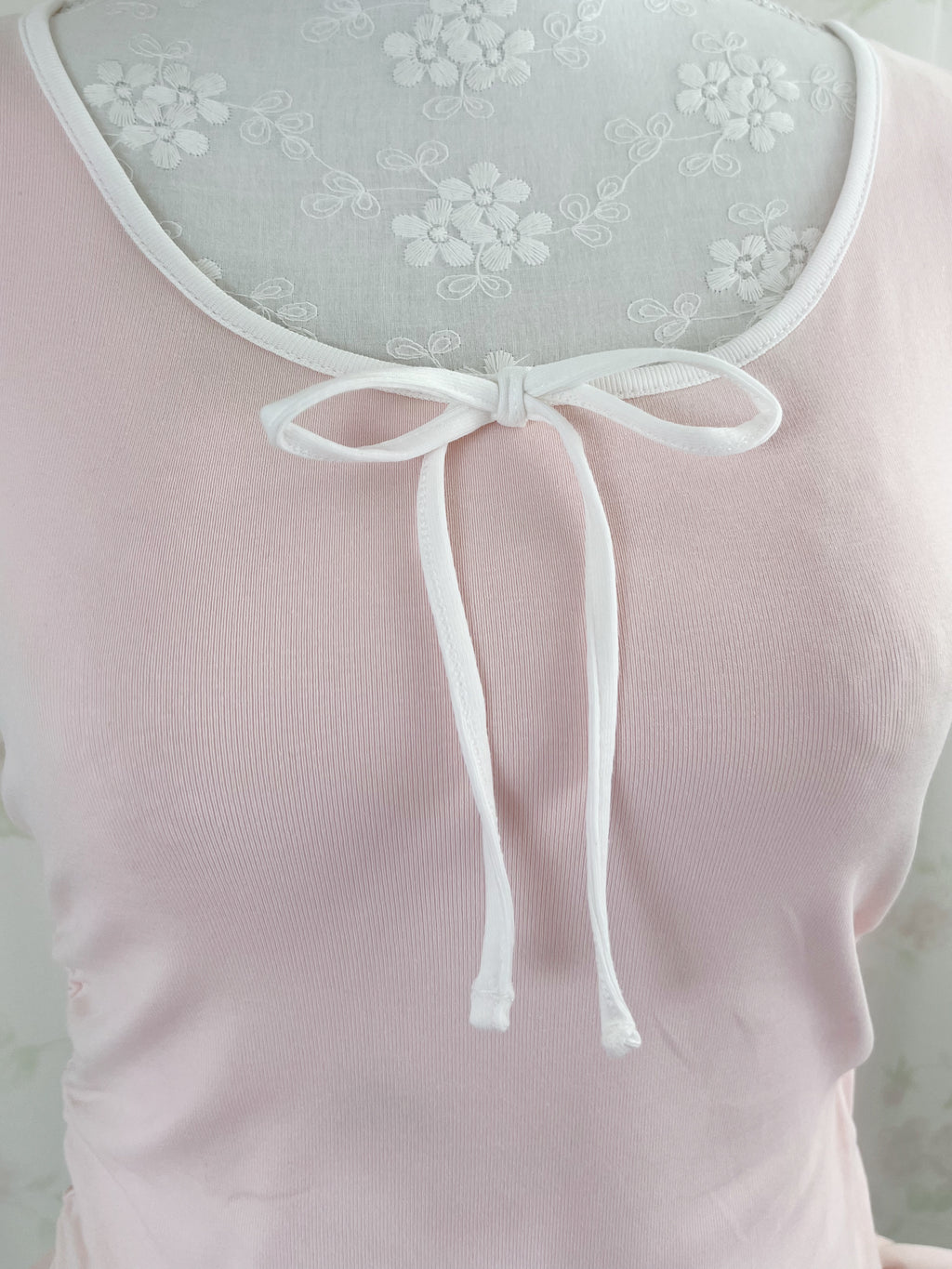 Frilled Lace Hem T-Shirt (Pink)