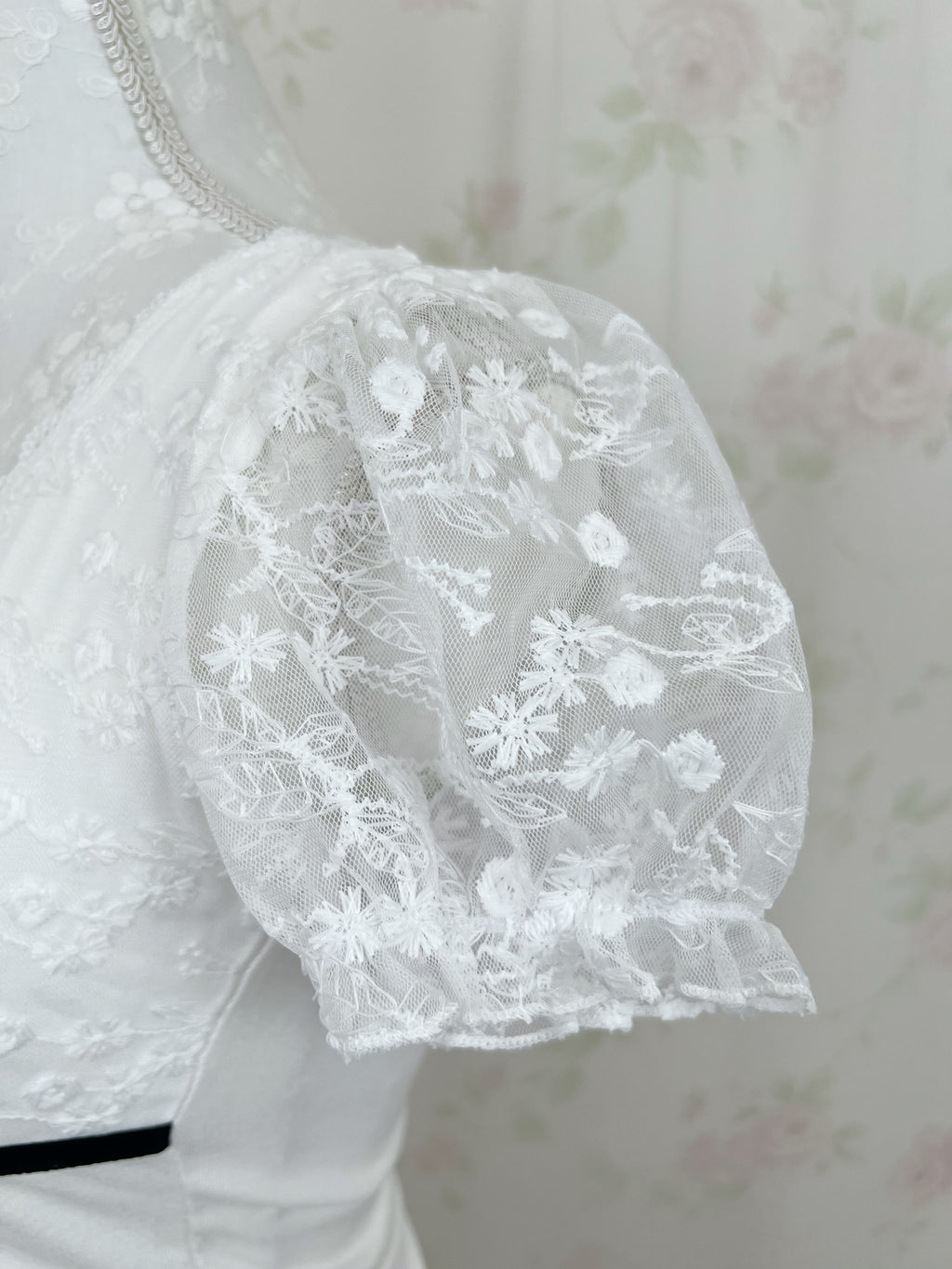 Lacy Sleeve Bow Top (White)