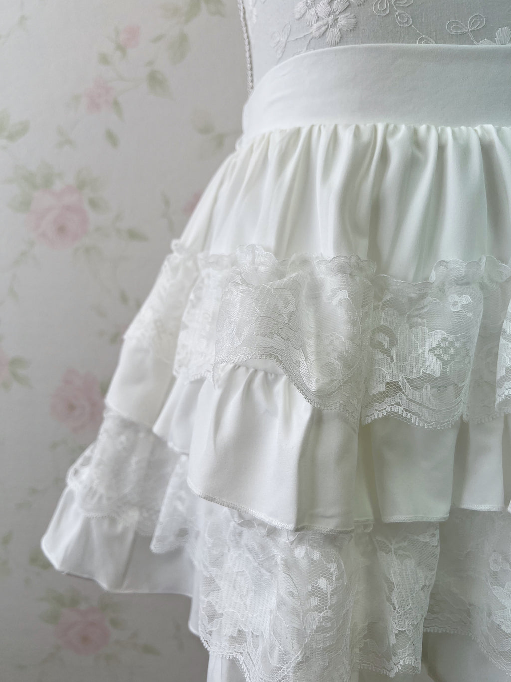 Layered Shoujo Sukapan (White)