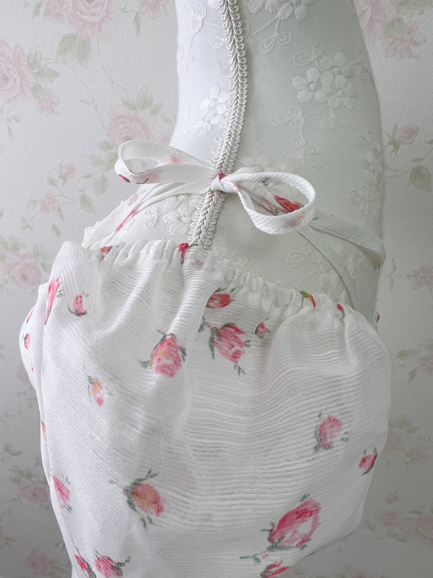 bobon21 Floral Puff Sleeve Short Blouse