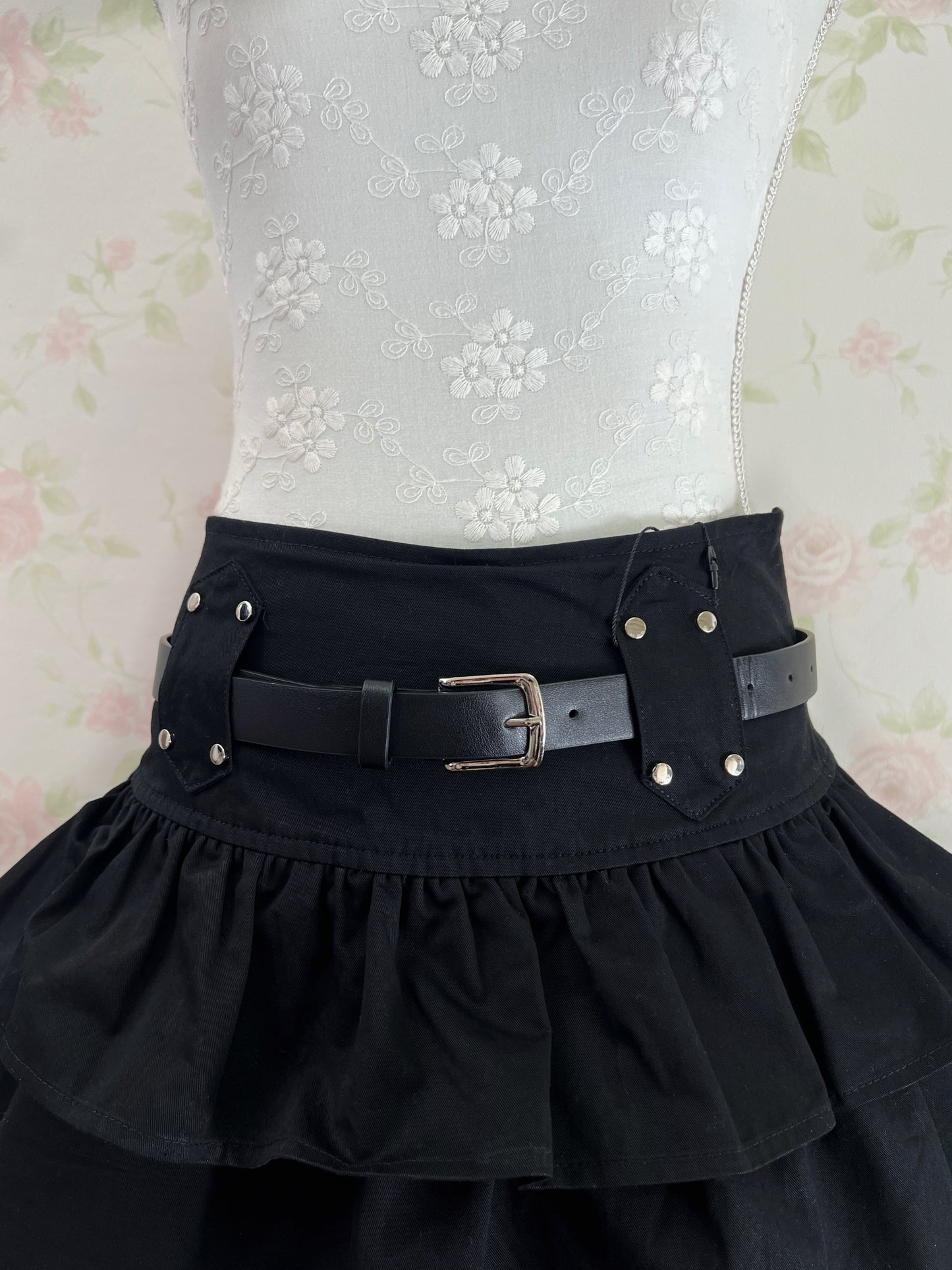 GRL Cotton Tiered Skirt With Belt (Black)