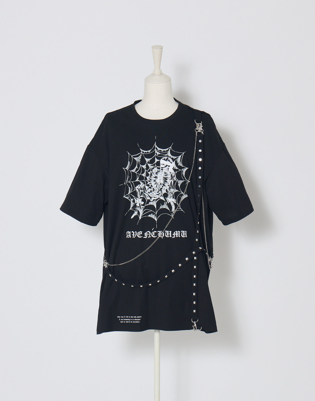 AVENCHUMU Skull illustration print studded cross t-shirt