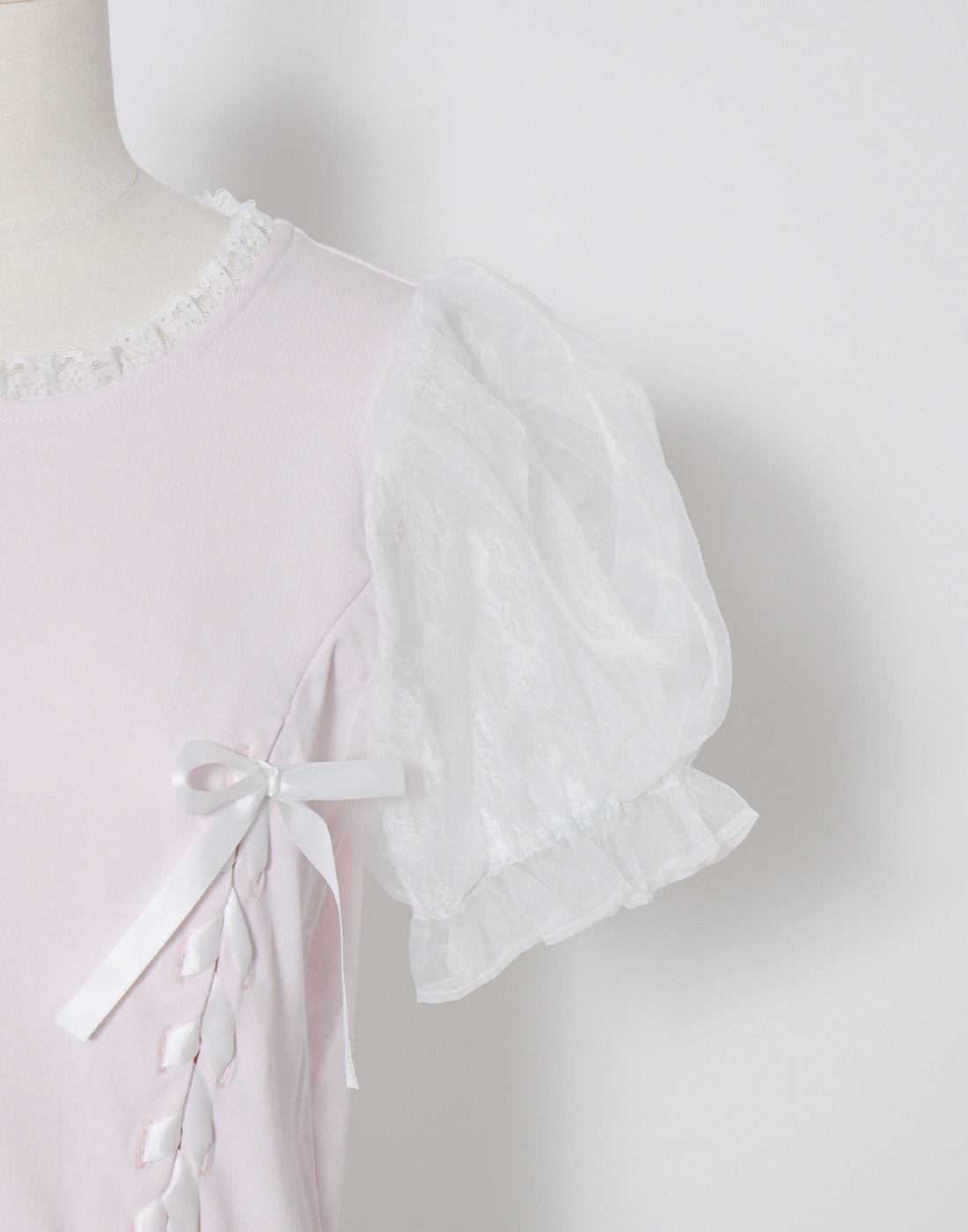 mellfy memory Twin lace-up ribbon puff T-shirt