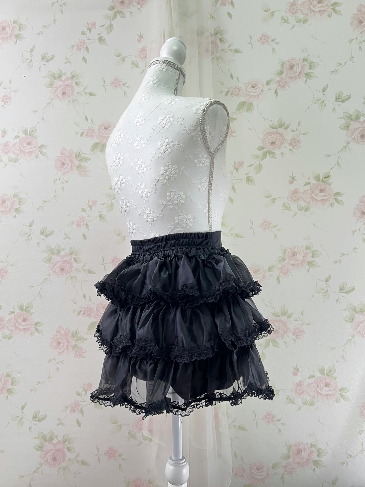 GRL Layered Frilled Skirt With Underpants (Black)