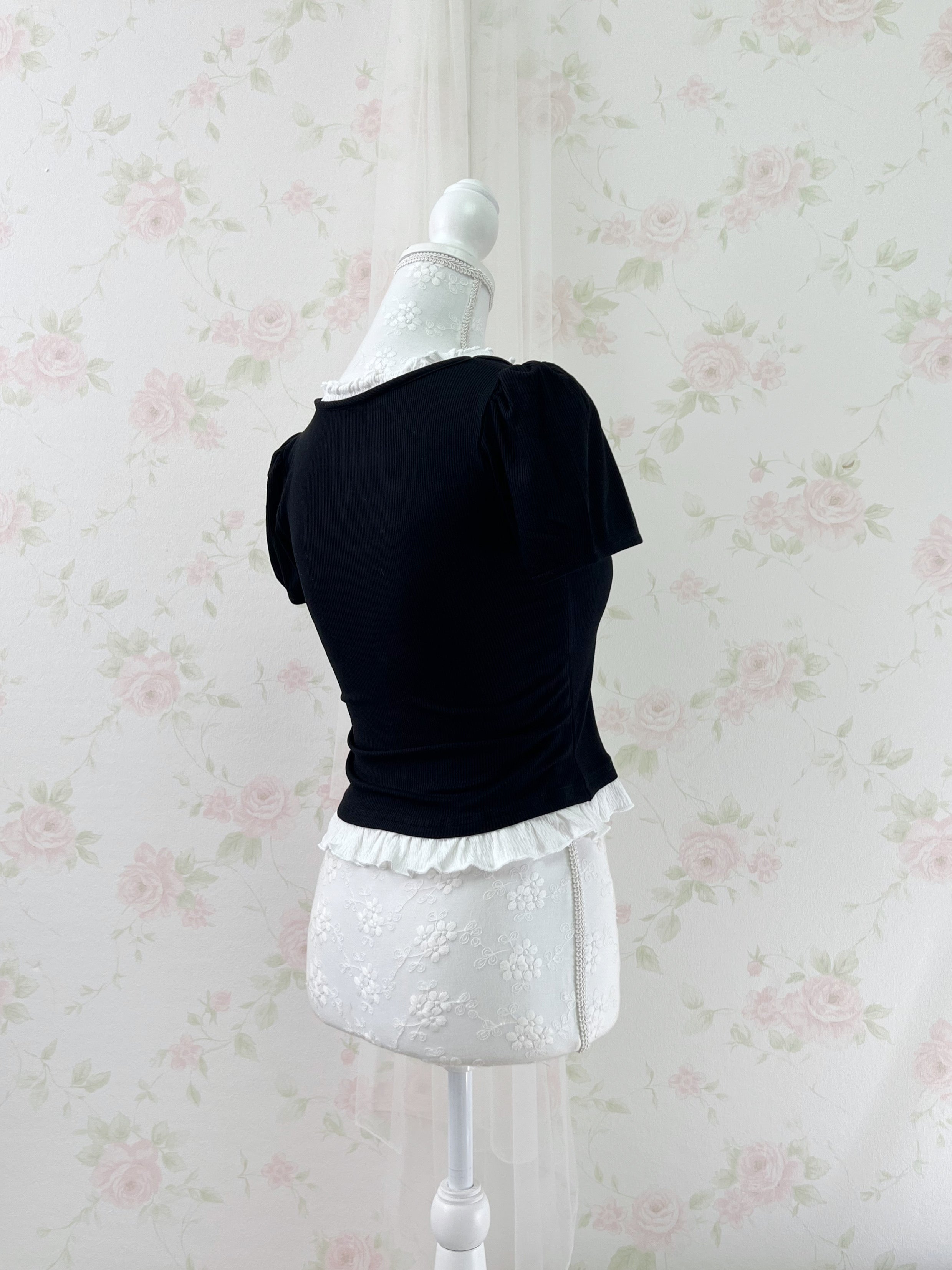 Ruffled Lined Shoujo Top (Black)