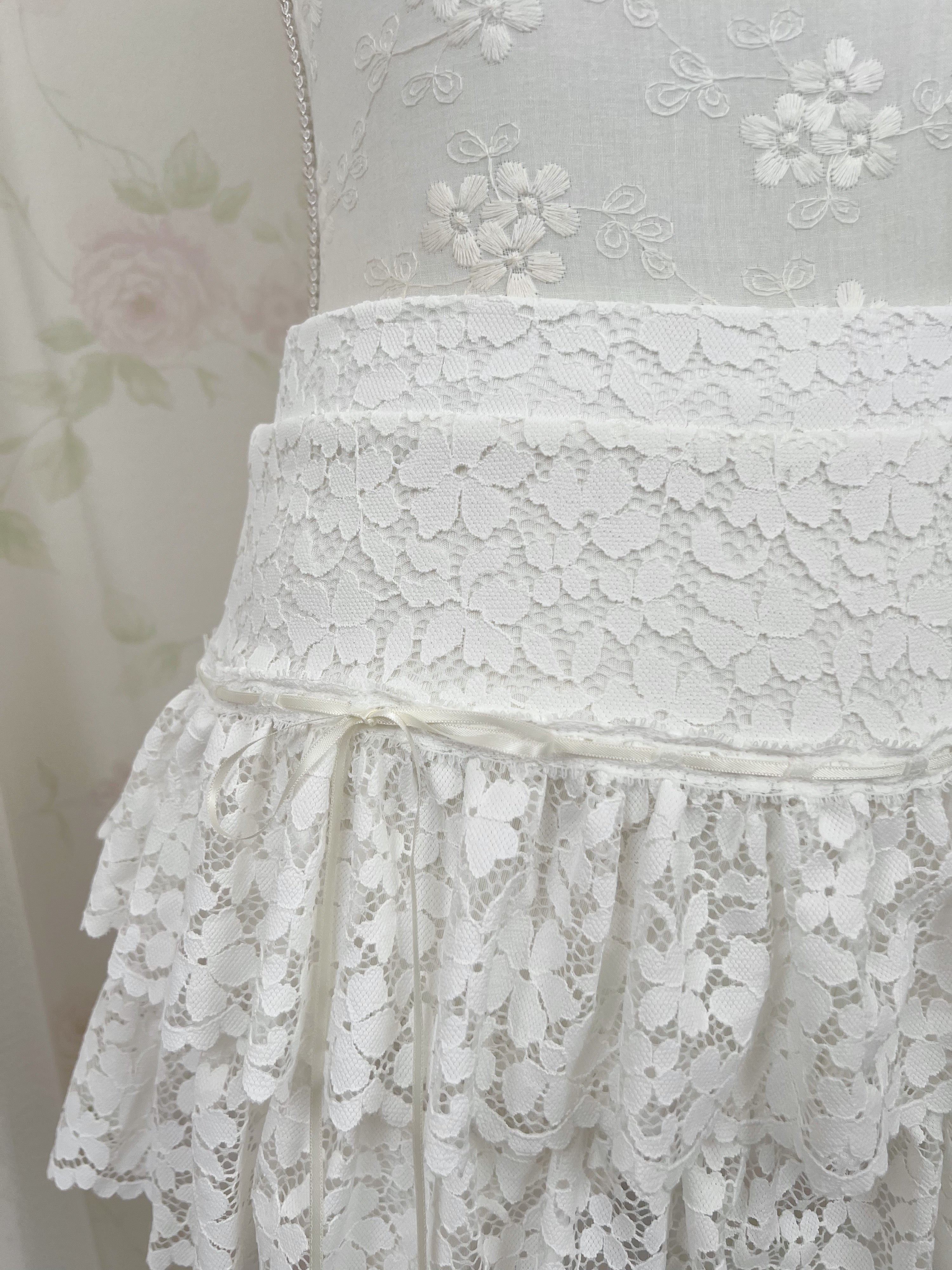 Vintage Angel Angel Lace Skirt (Ivory)