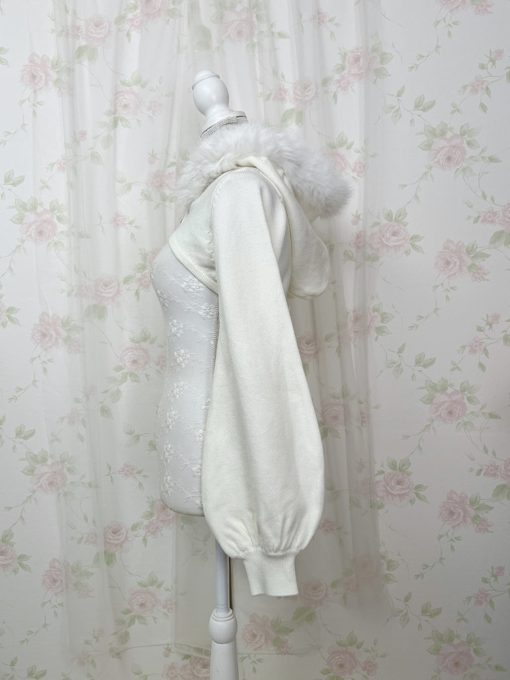 apres jour Eco Fur Short Hoodie (Ivory)