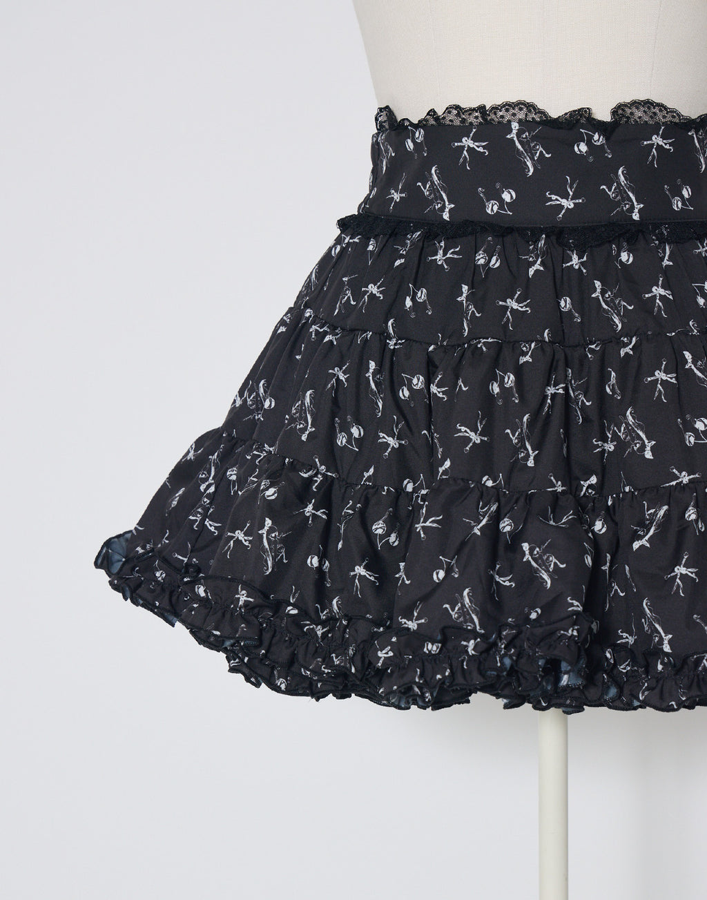 AVENCHUMU ERICO collaboration illustrated tutu skirt