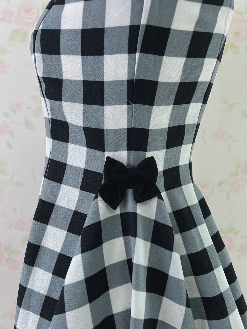 mille fille closet by LODISPOTTO Checked Layered Back Dress (Black)