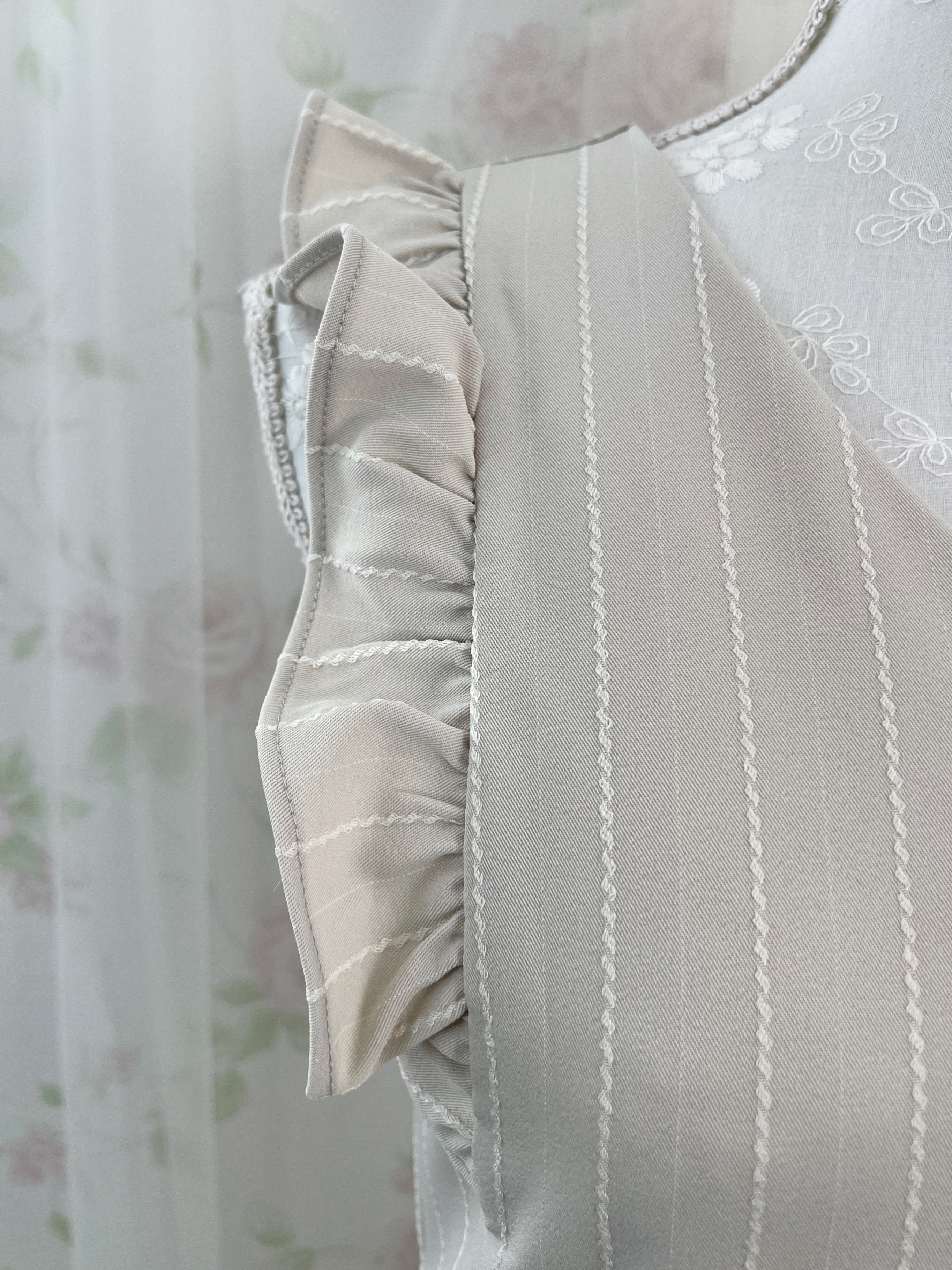 An MILLE Striped Circular Dress (Beige)