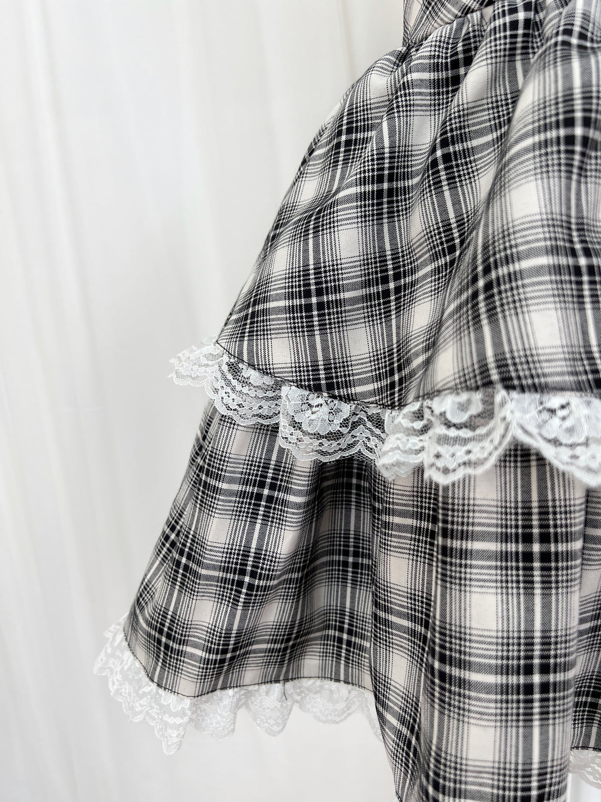 evelyn Checked Lacy Hem Skirt (Black)