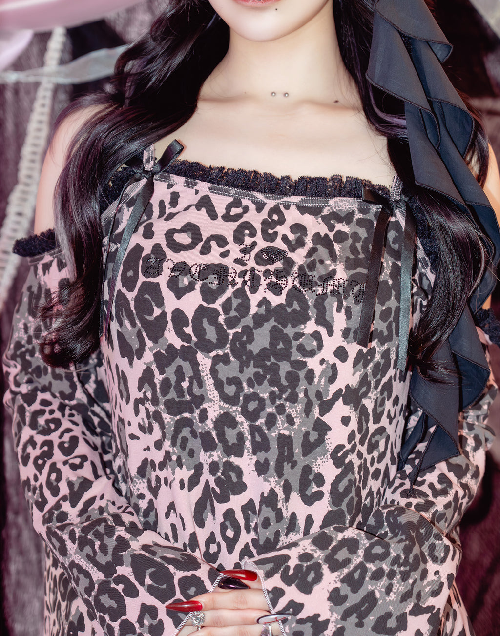 AVENCHUMU Leopard print open shoulder tops