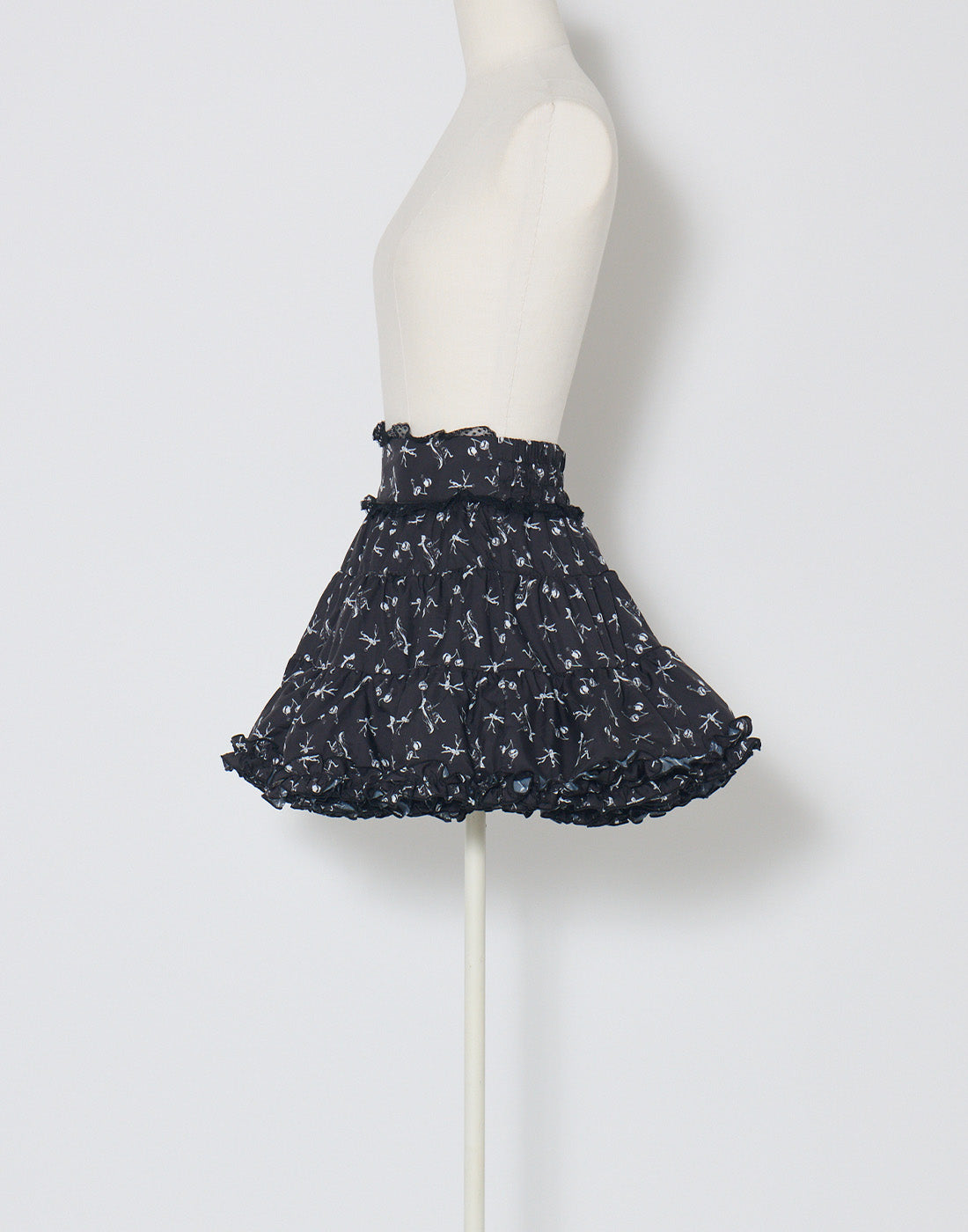 AVENCHUMU ERICO collaboration illustrated tutu skirt