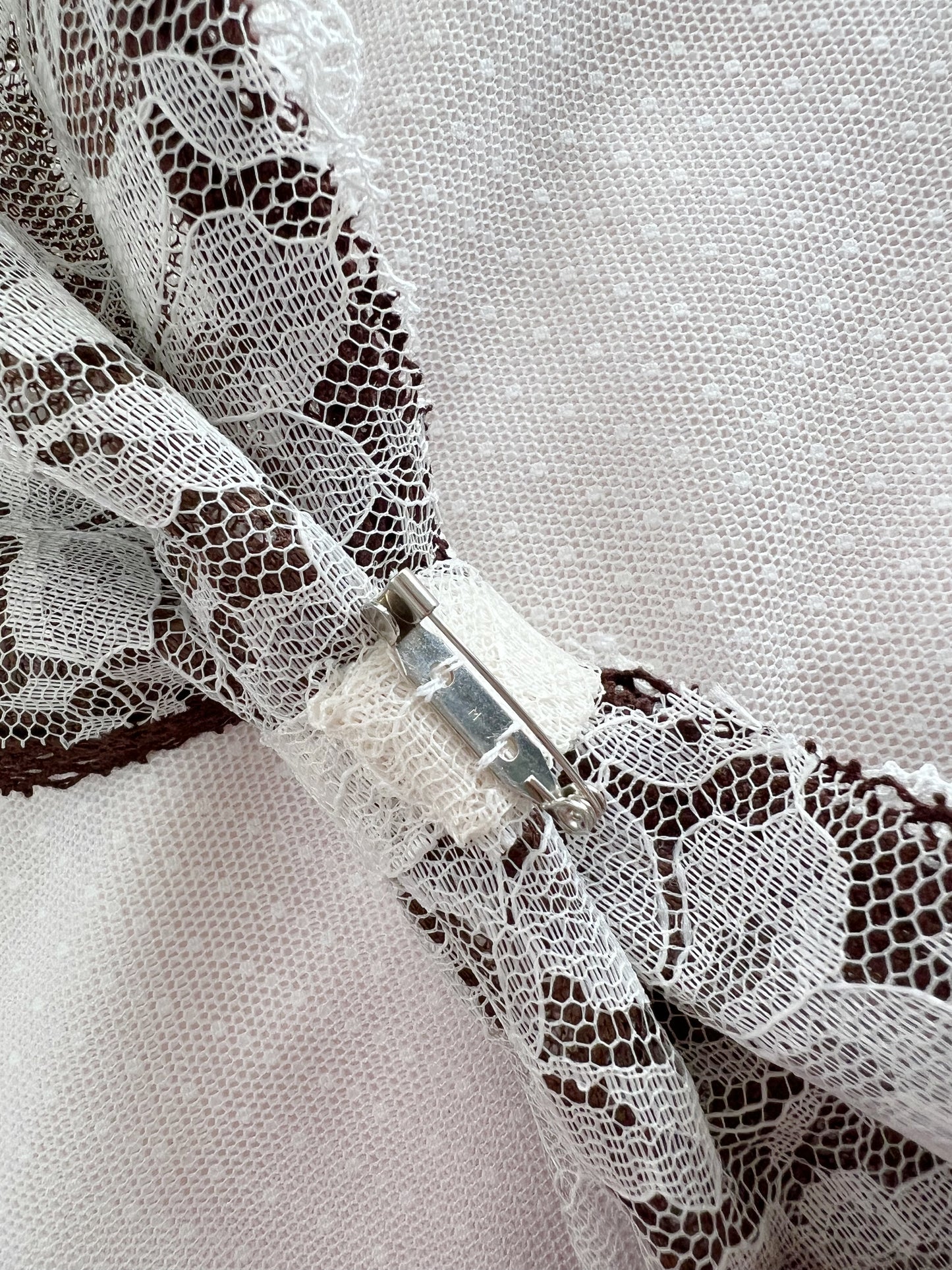 Kirallum Tokyo Handmade Big Bow (Chocolate Cream)