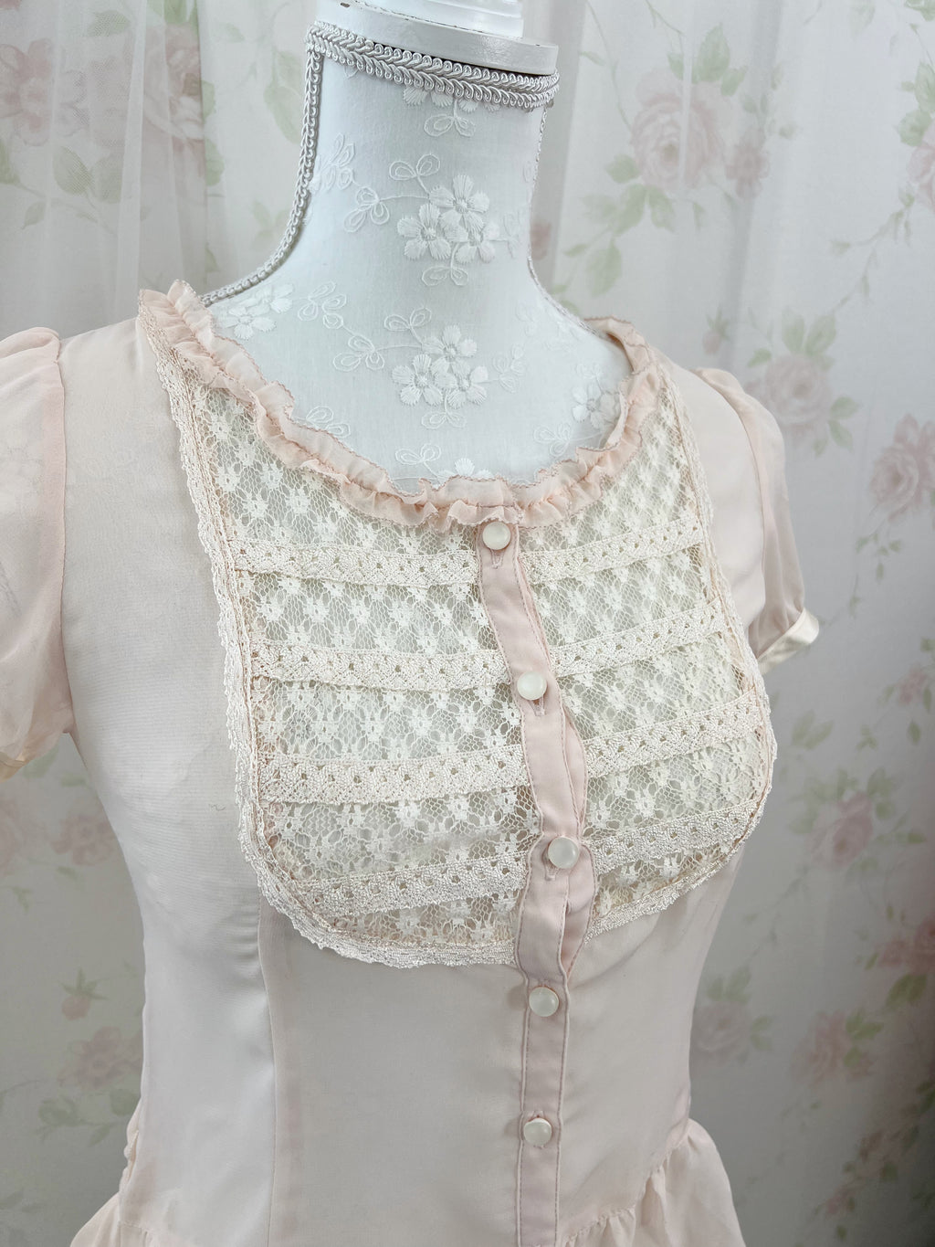 Laisse Passe Peplum Chiffon Blouse