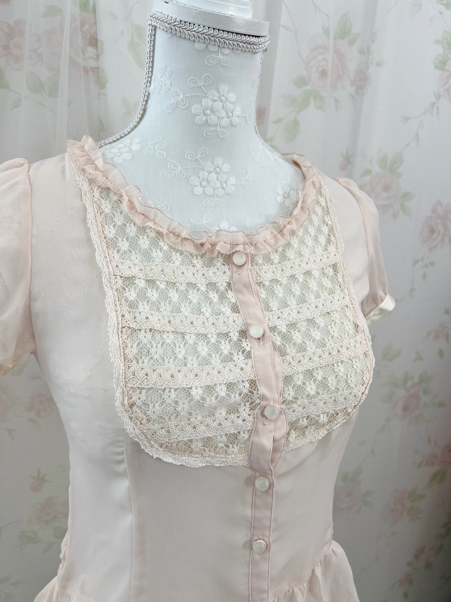 Laisse Passe Peplum Chiffon Blouse