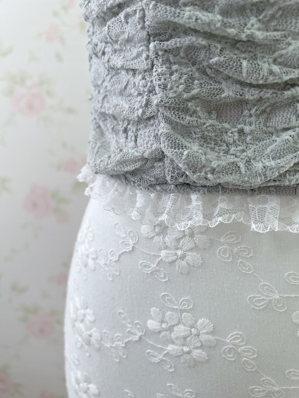 Lacy Halter Neck Camisole (Gray)