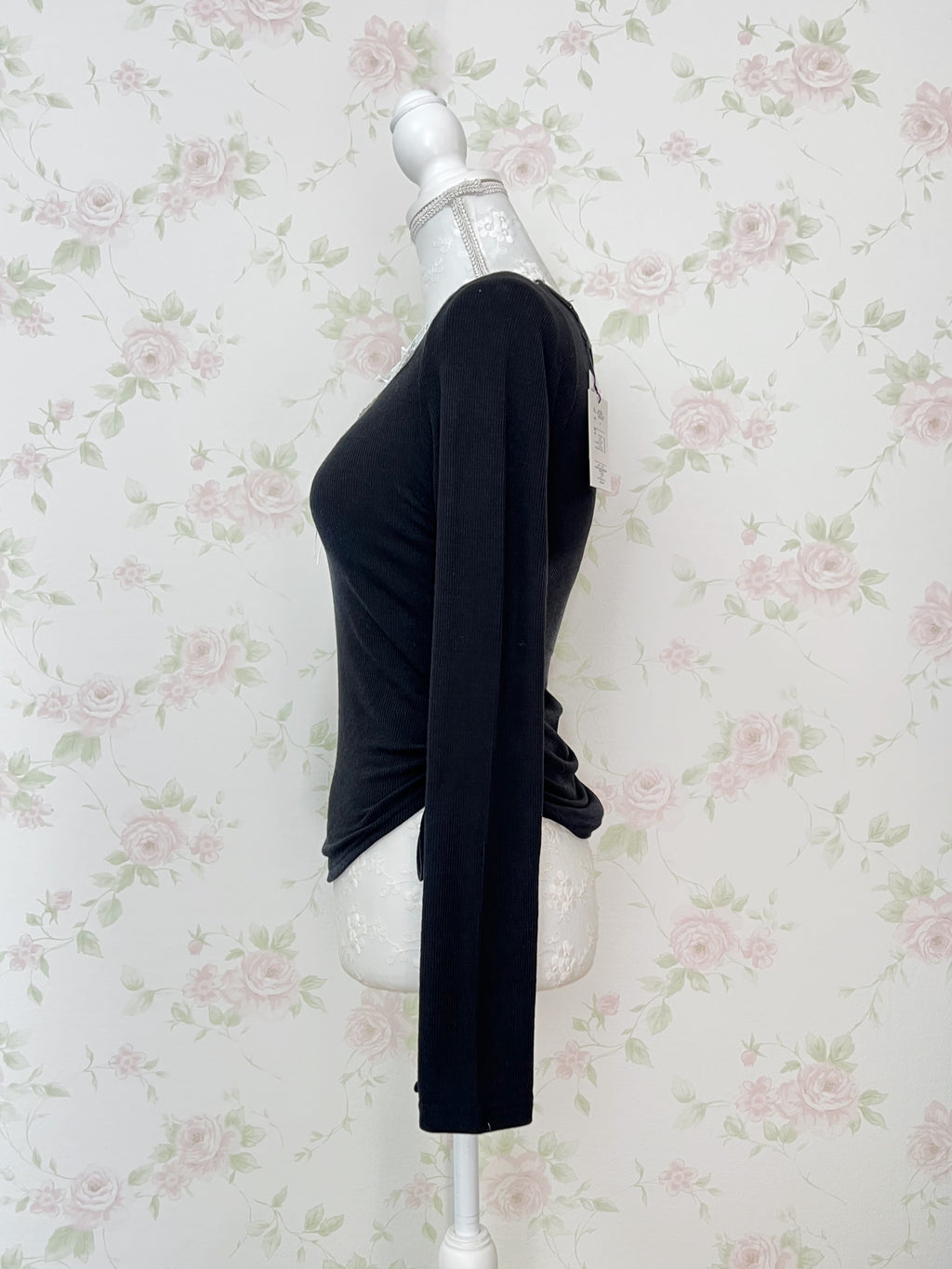 Lacy Layer Like Side String Top (Black)