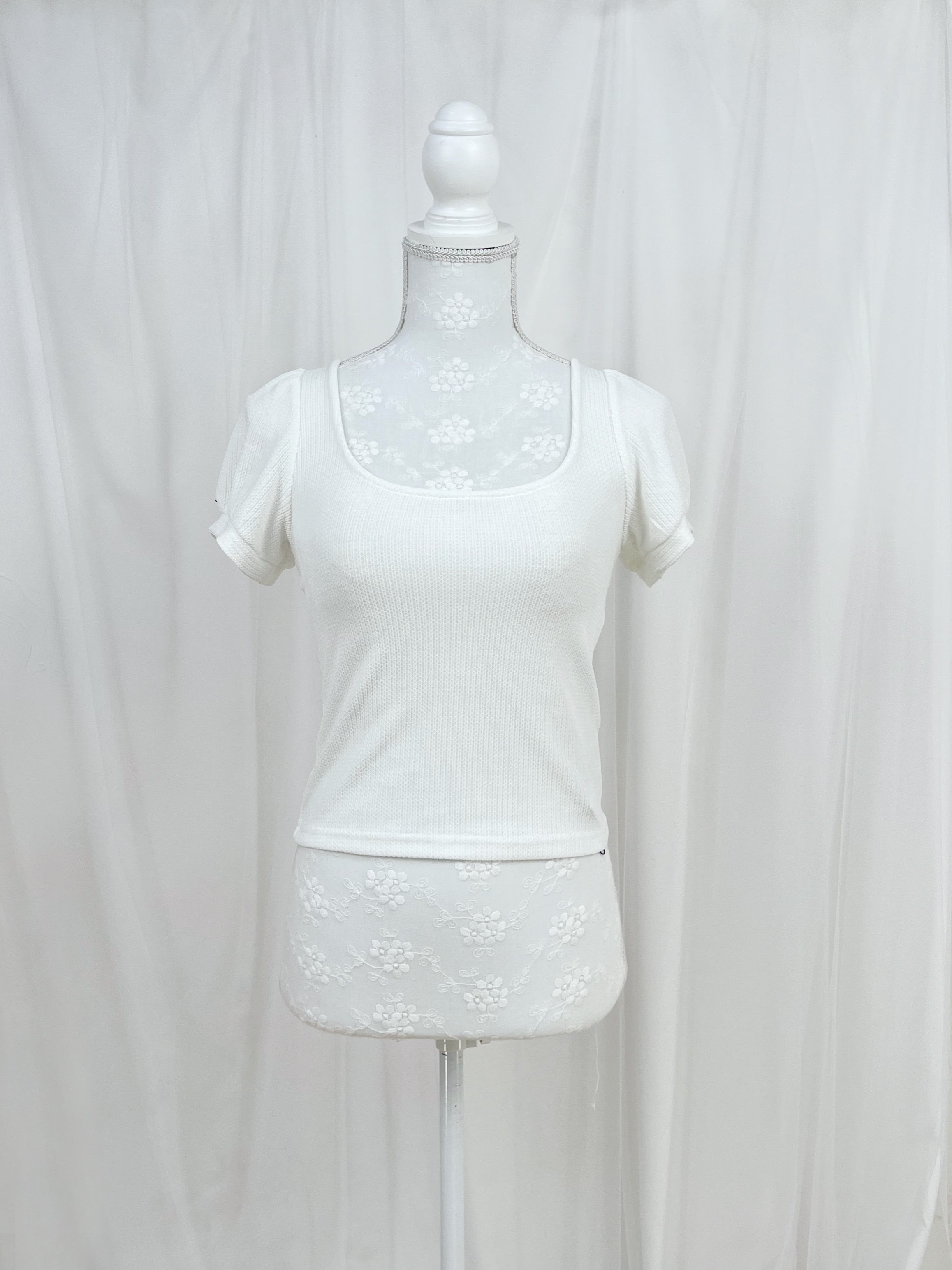 Back Bow Shoujo Top (White)
