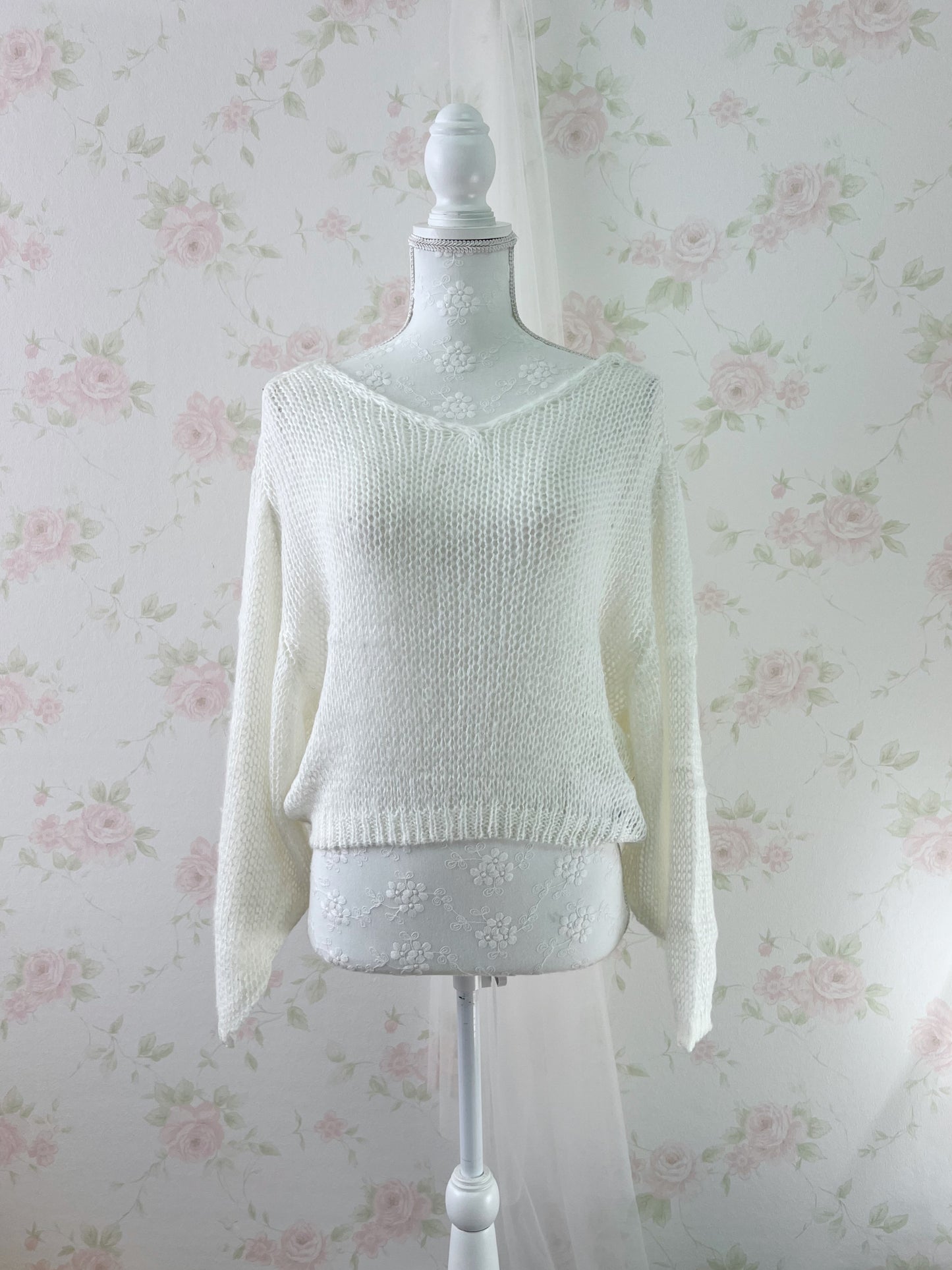 GRL Soft Loose Gyaru Sweater (Ivory)