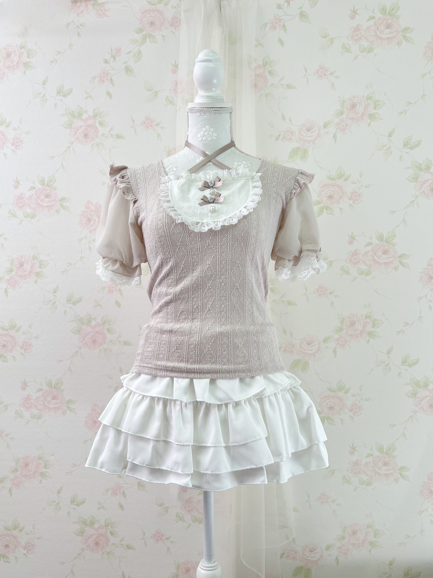 GRL High Waist Tiered Skirt (White)