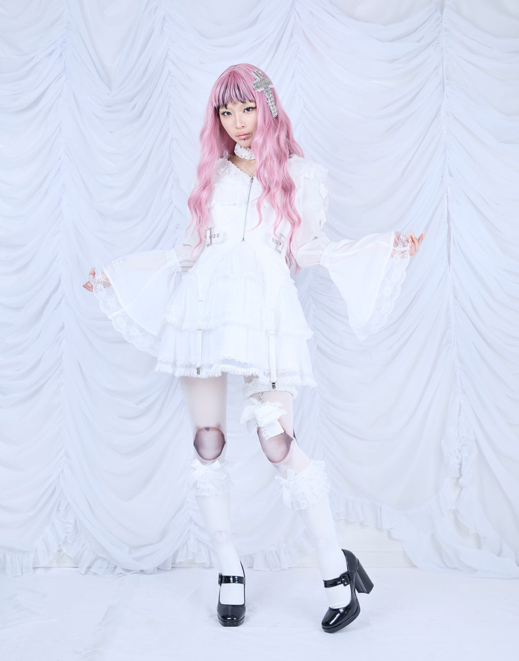 AVENCHUMU Flared sleeve ribbon and frill zip tops