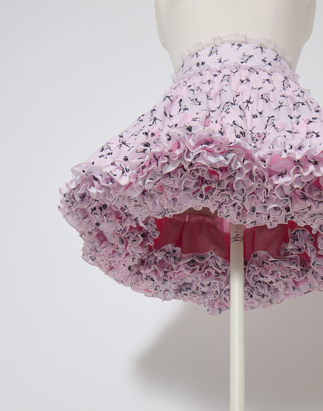 AVENCHUMU ERICO collaboration illustrated tutu skirt