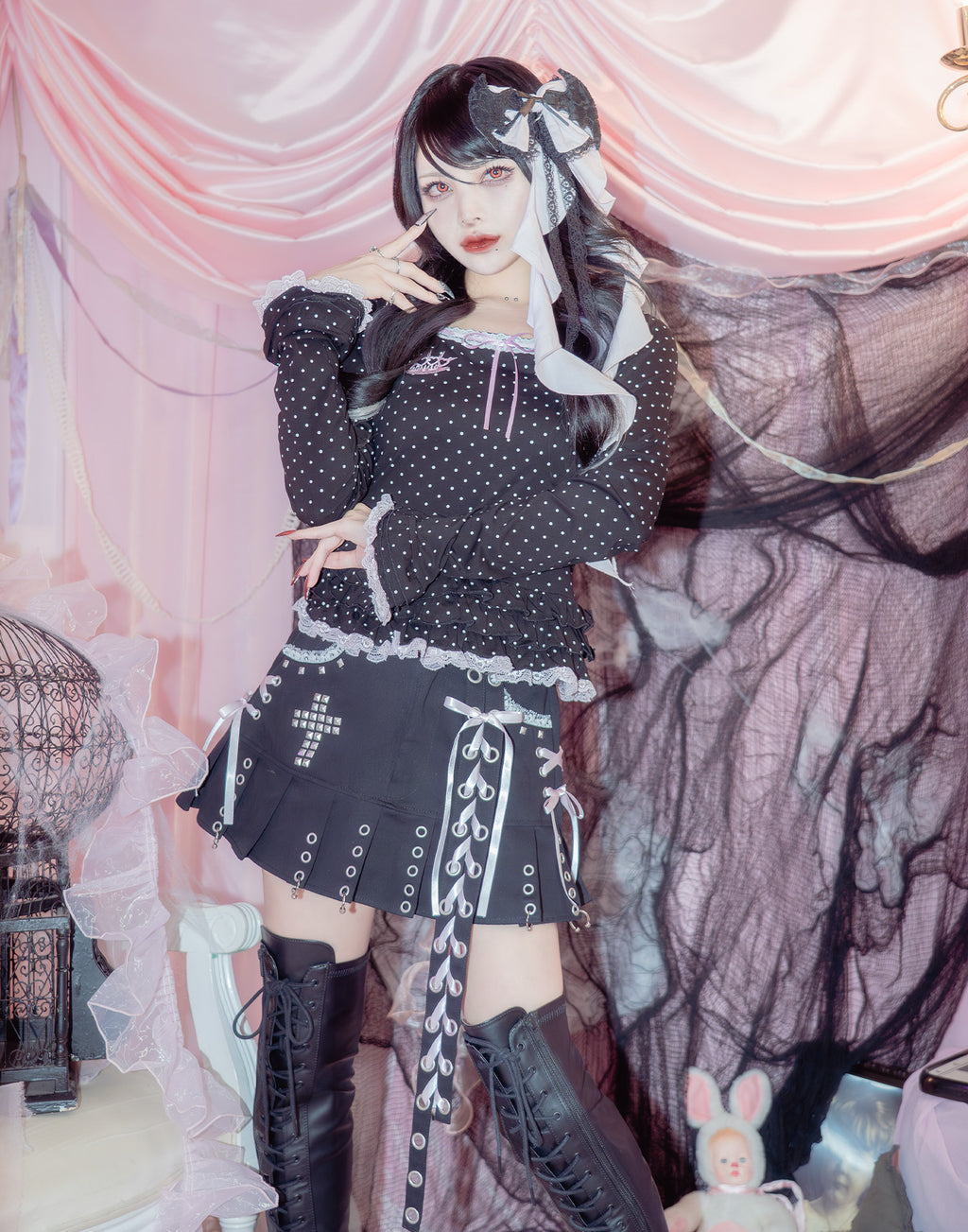 AVENCHUMU side lace up pierce pleated skirt