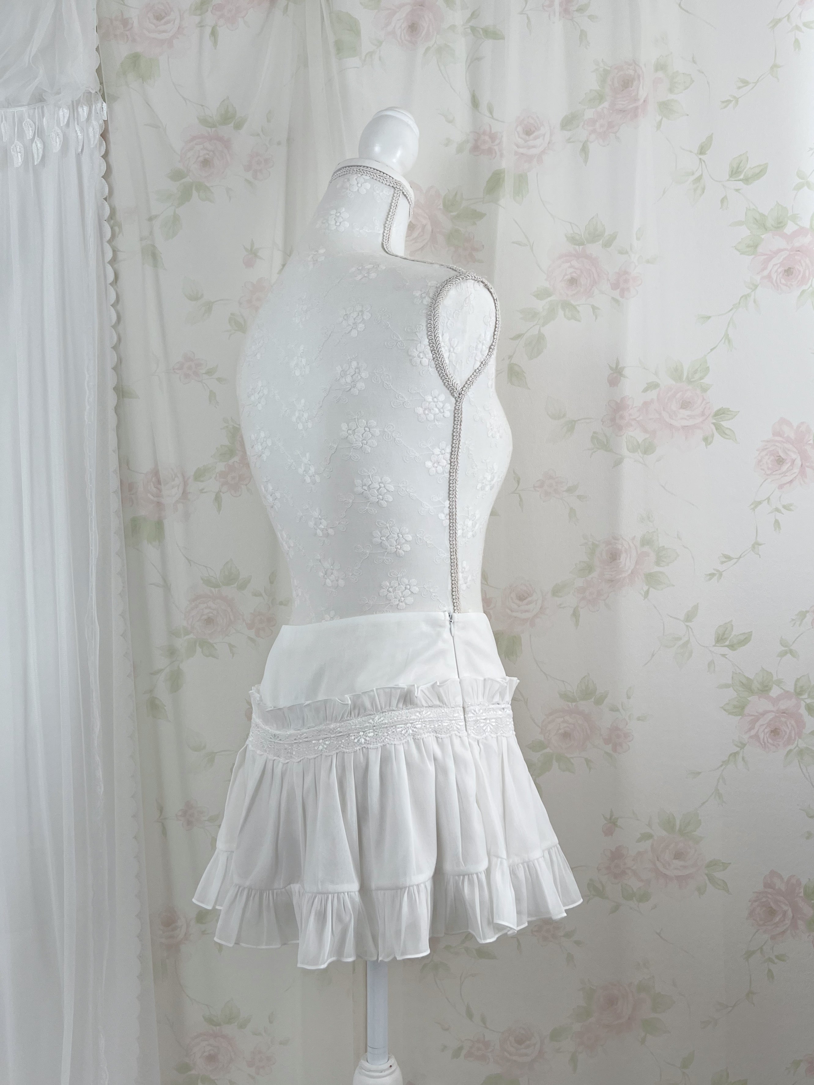 1998beforethedawn Nabi Skirt (White)