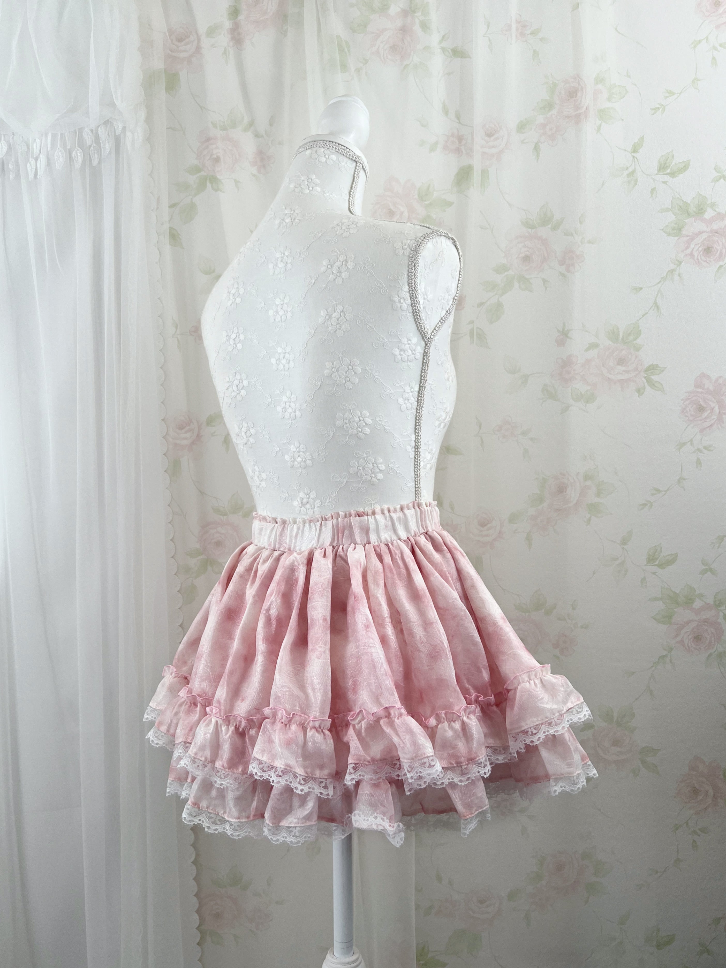 (Pre-order) Evori Glow Cotton Candy Skirt