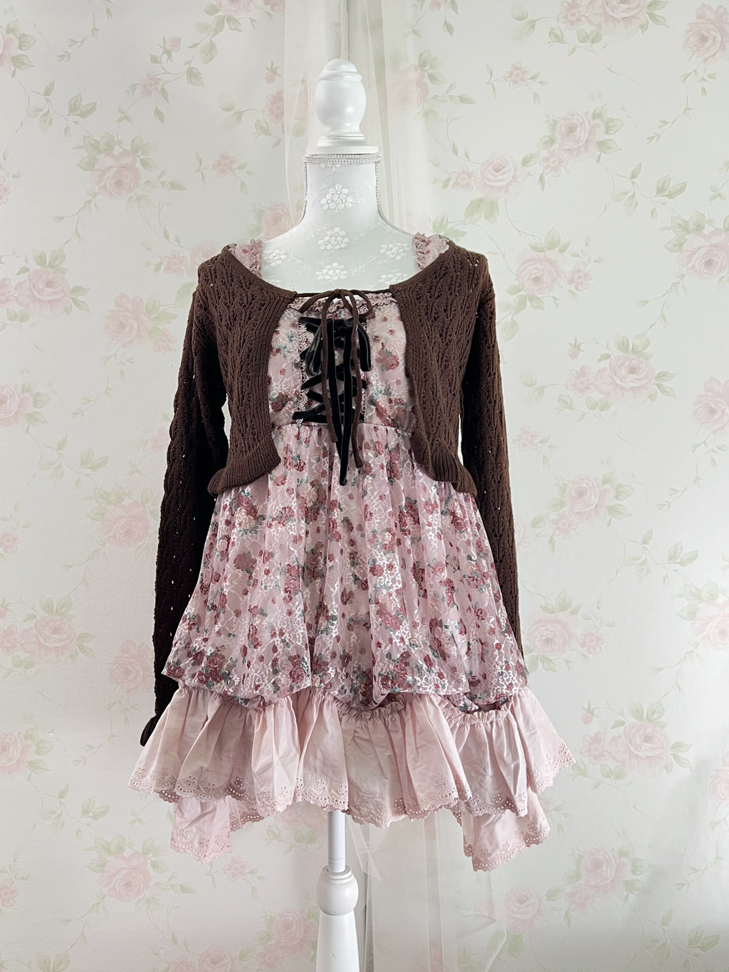 Ruffled Hem Knitted Camisole Cardigan Set (Chocolate)