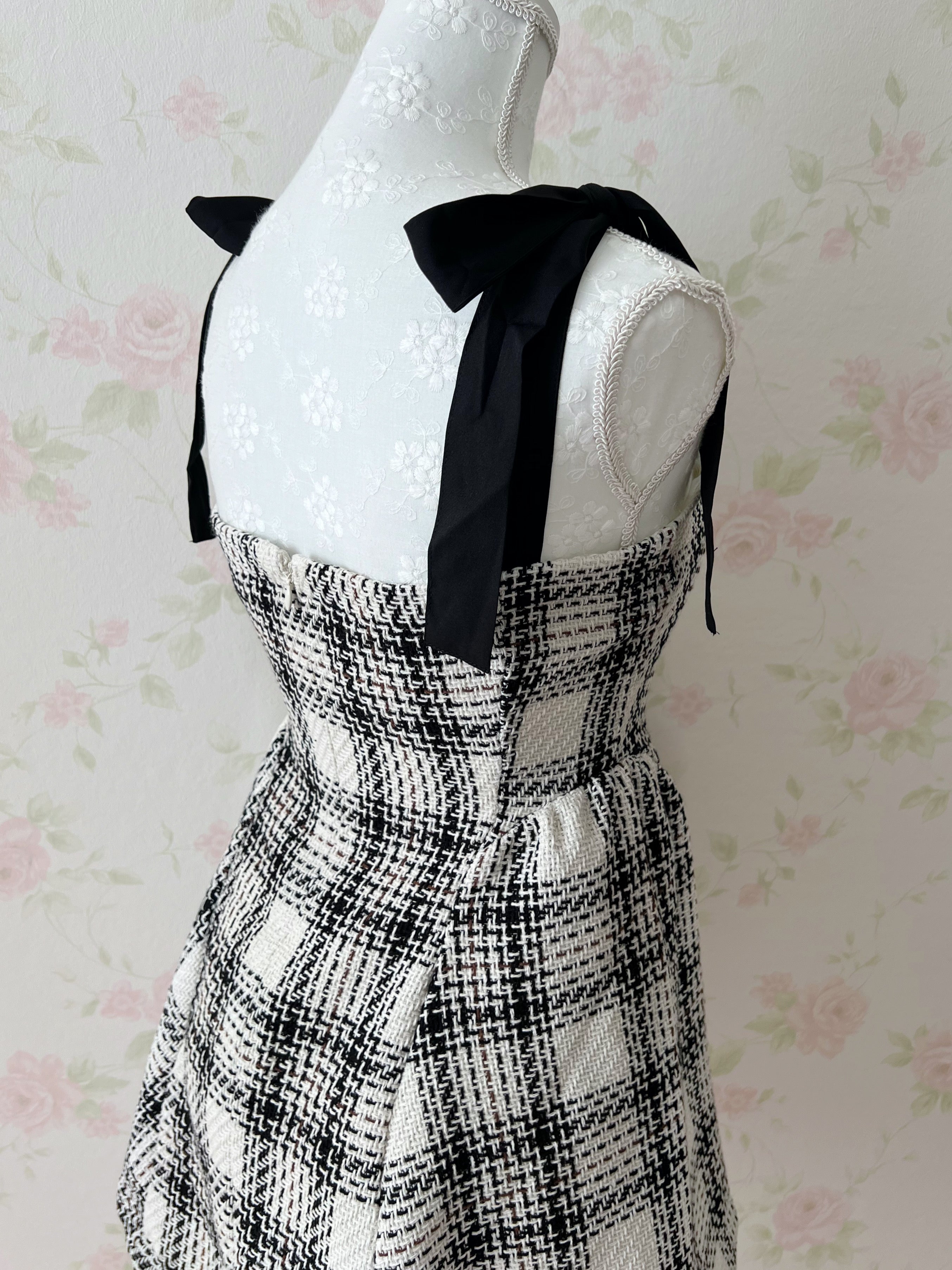 Shoulder Bow Checked A-Line Dress (White)