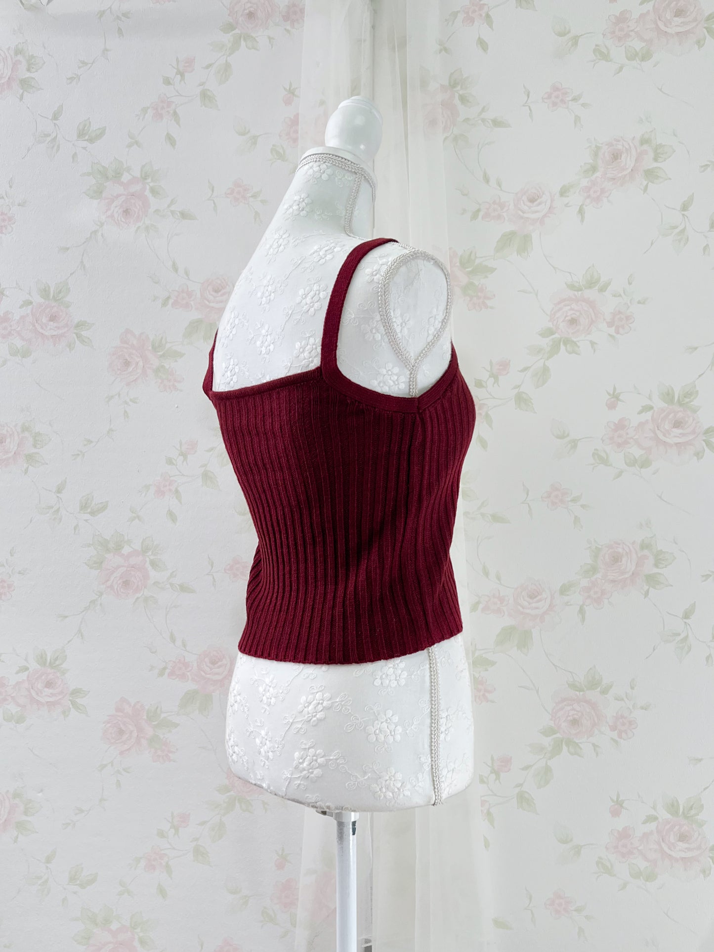 GRL Ruffled Hem Knitted Camisole Cardigan Set (Strawberry Red)