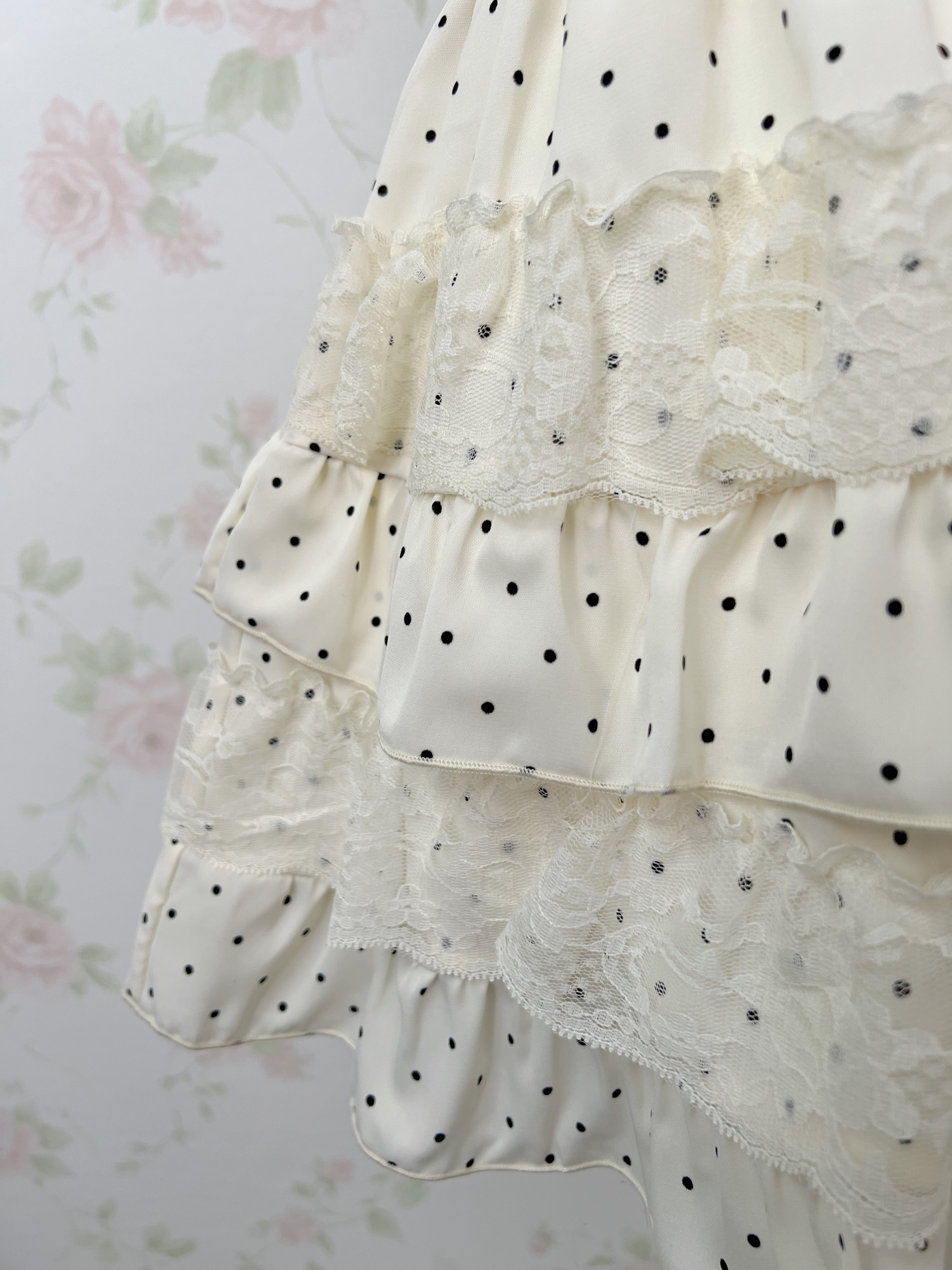 Tiered Lacy Polka Dot Skirt (Vanilla)
