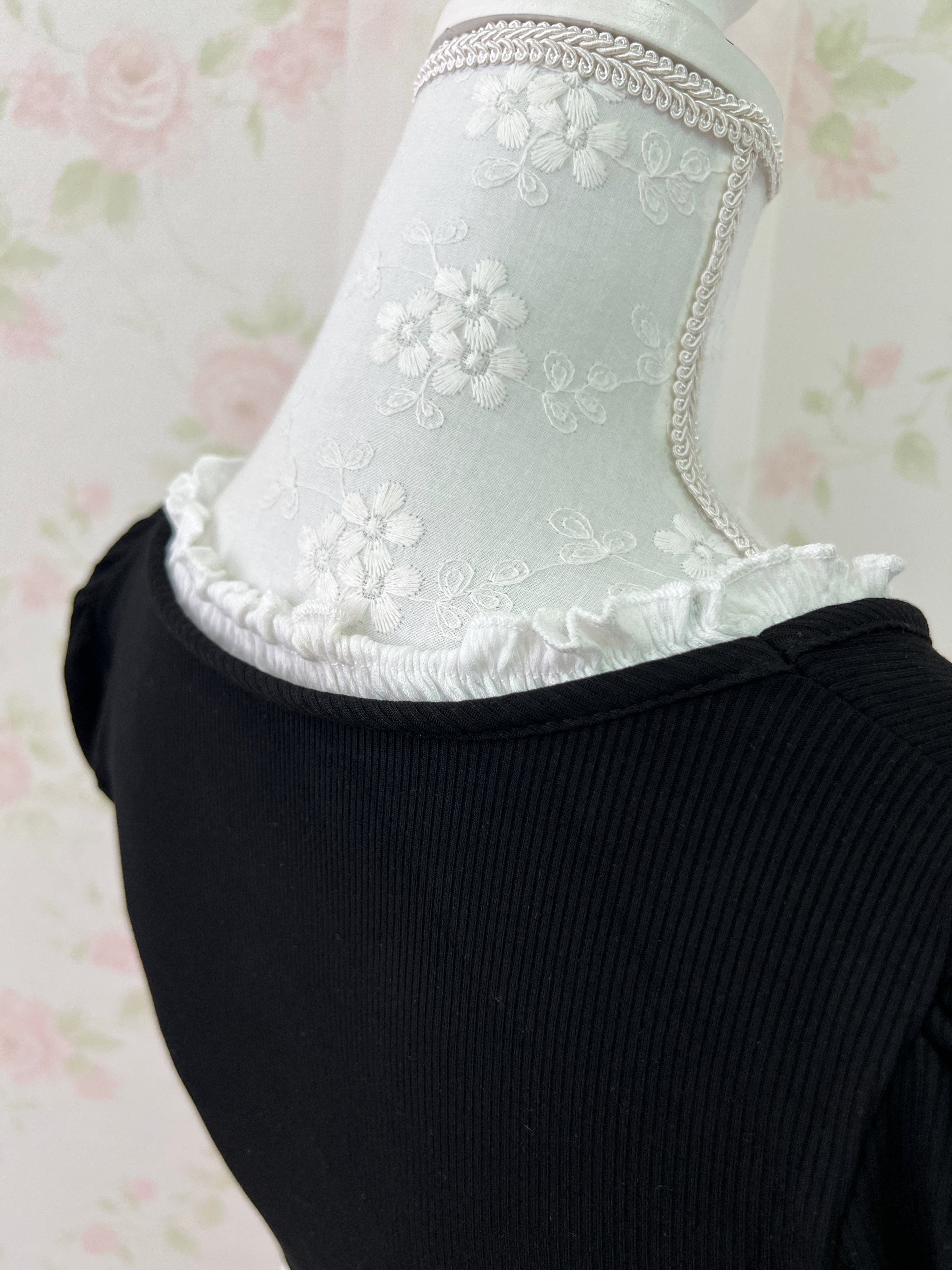 Ruffled Lined Shoujo Top (Black)