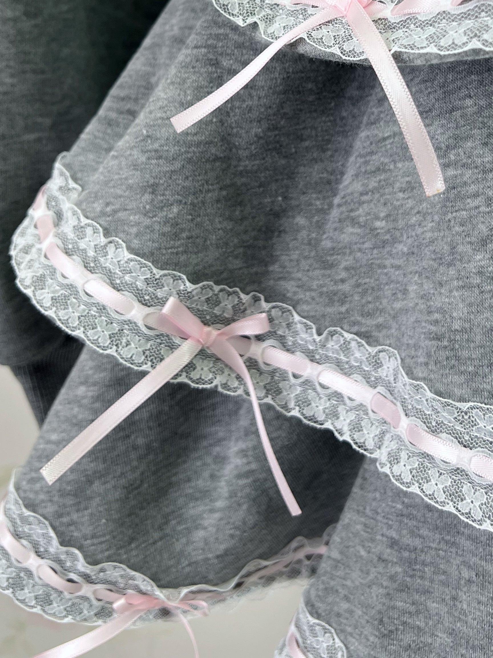 Lacy Ribbon Hoodie Skirt Set Up (Gray)