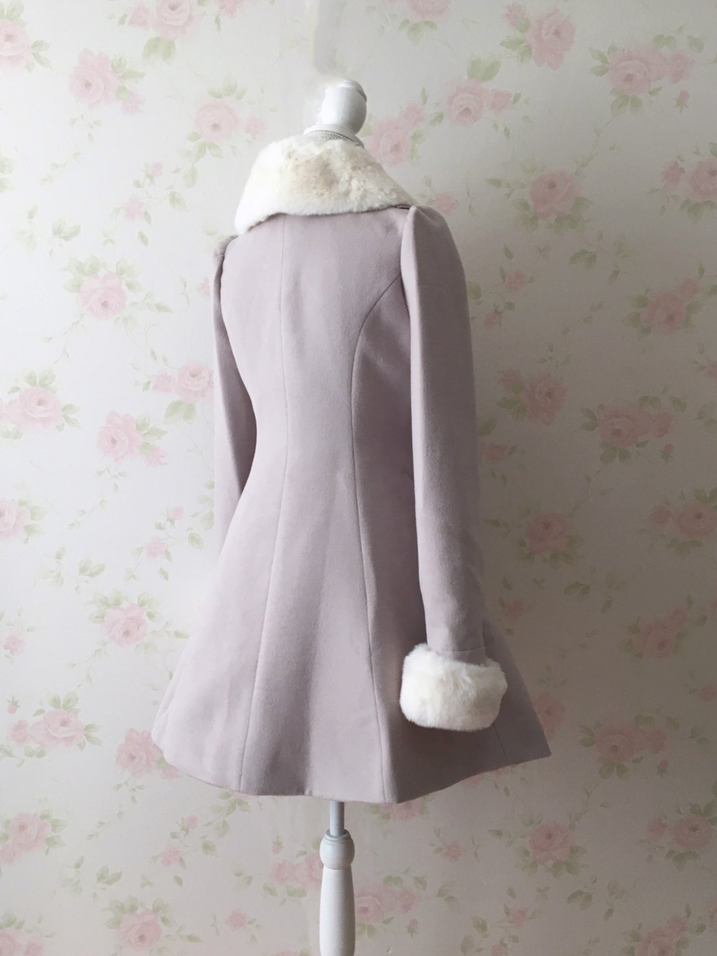 (25% OFF) Ank Rouge Crystal Heart Dolly Coat (Pink)