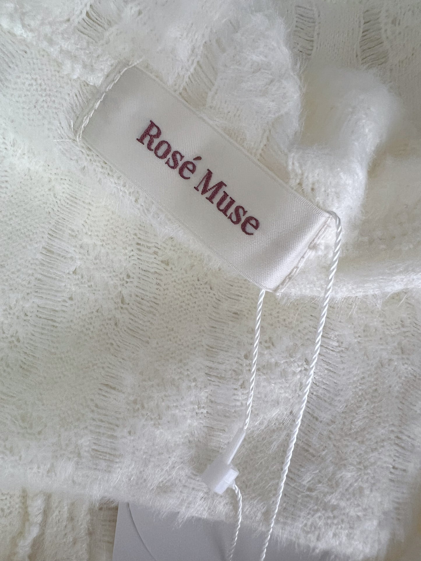 Rose Muse Fluffy Bolero Cardigan (Ivory)