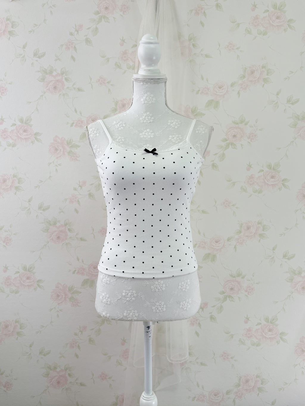Lace Bow Polka Dot Camisole With Cups (White)