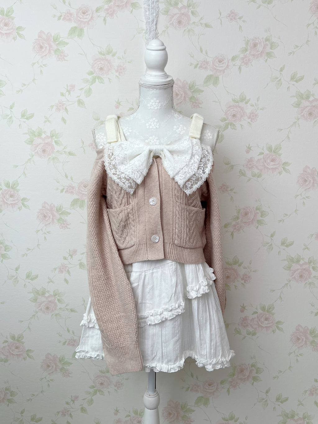 Kirallum Tokyo Handmade Big Bow (White)