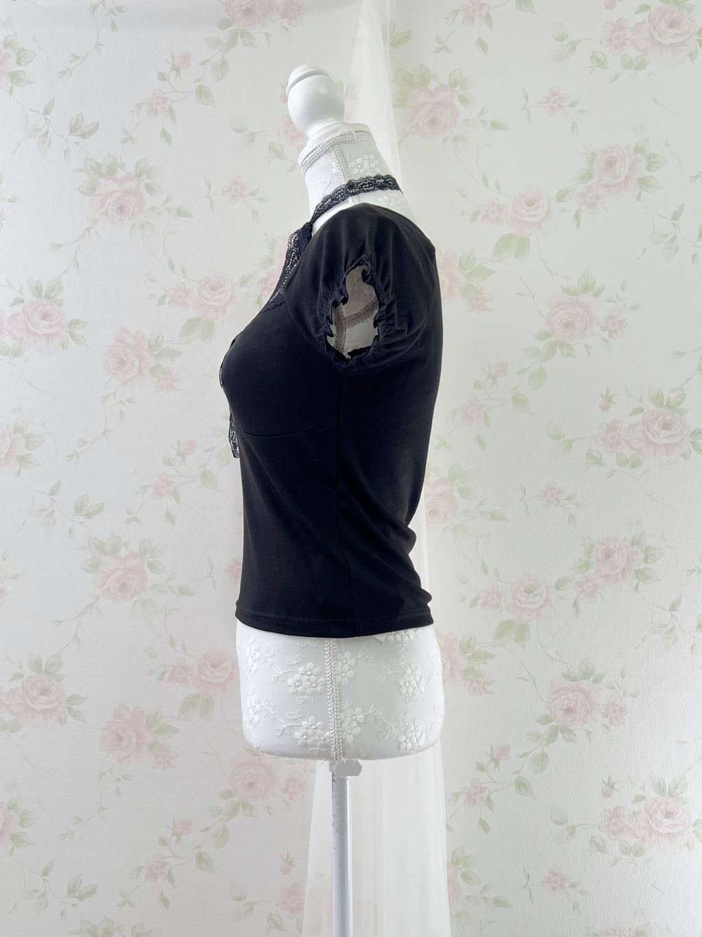 Lacy Choker Shoujo Top (Black)