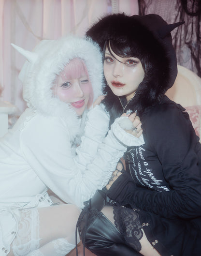 AVENCHUMU Pleated devil zip hoodie