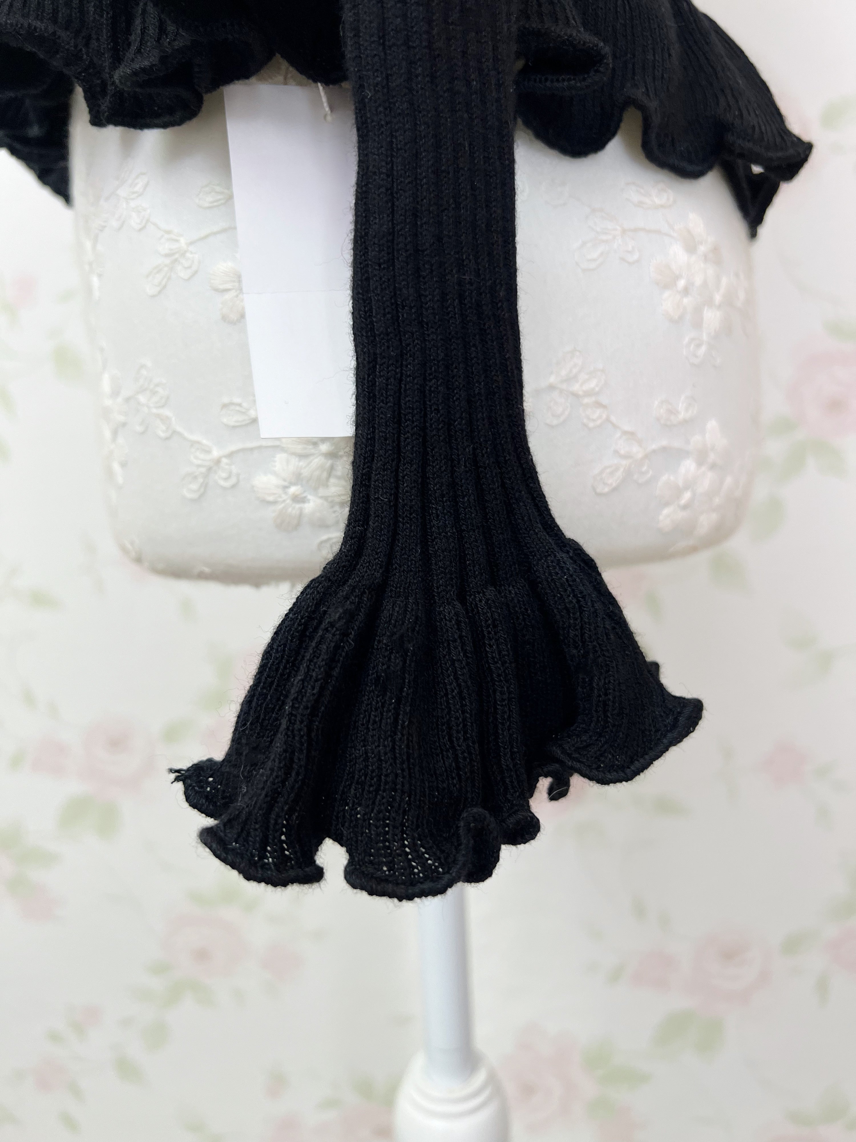 TITTY&CO. Ruffled Hem Whimsical Cardigan (Black)