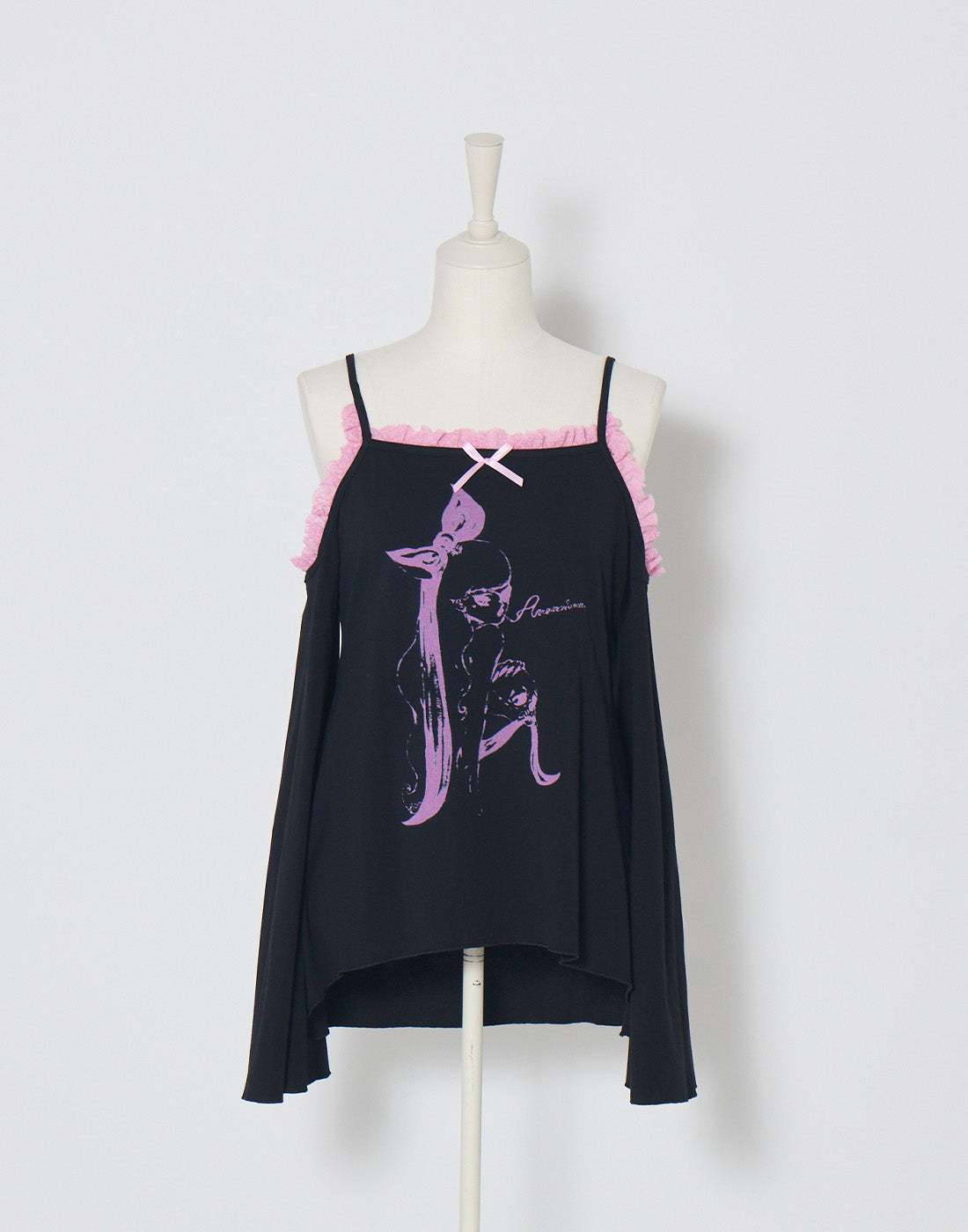 AVENCHUMU ERICO collaboration illustration flare sleeve top