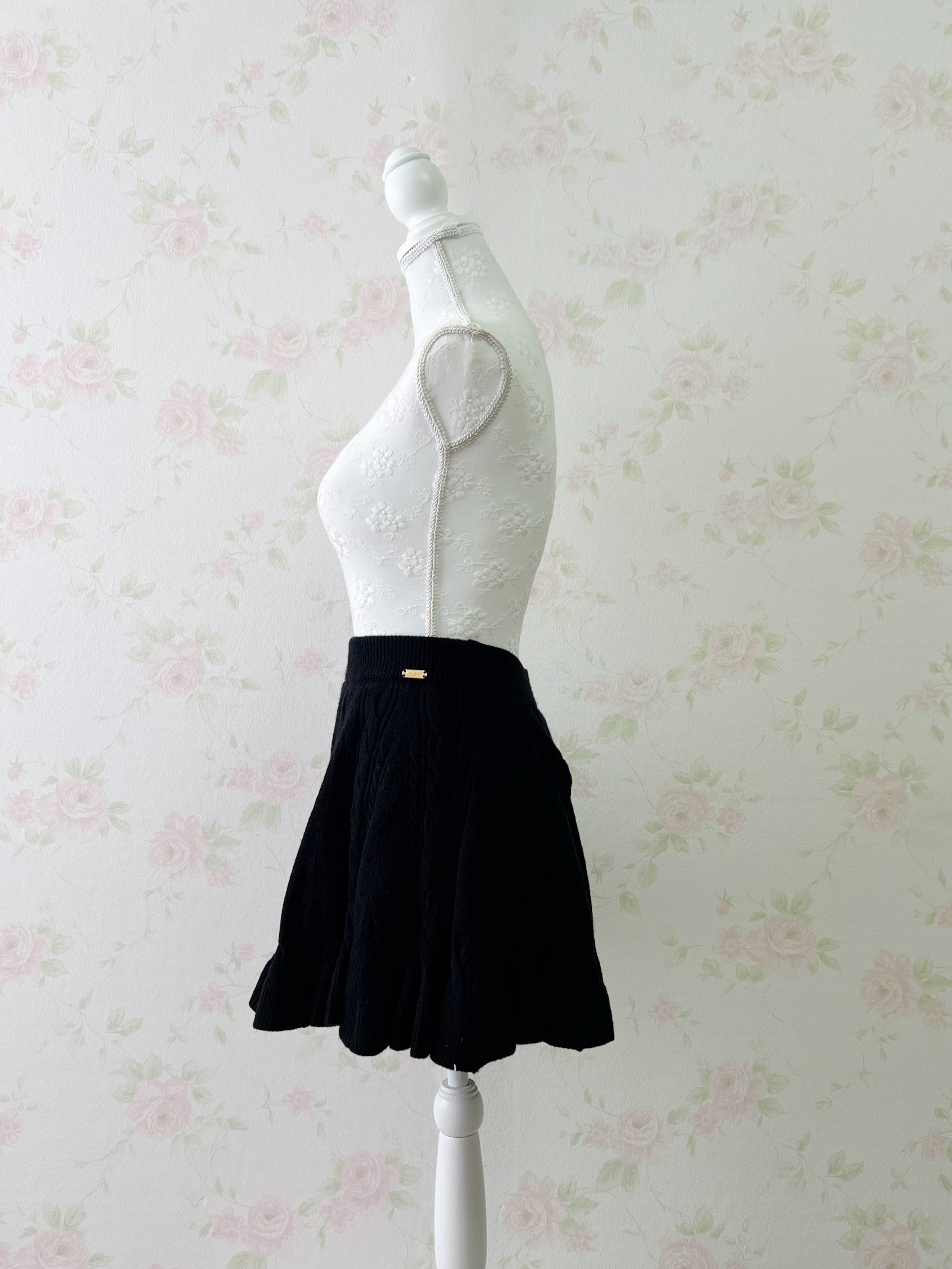 Michell Macaron Knit Skirt (Black)